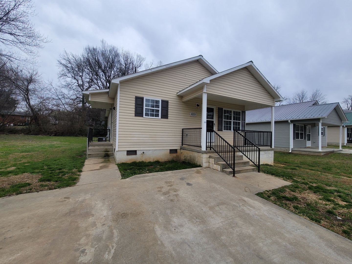 3 Br In High Point – photo 1