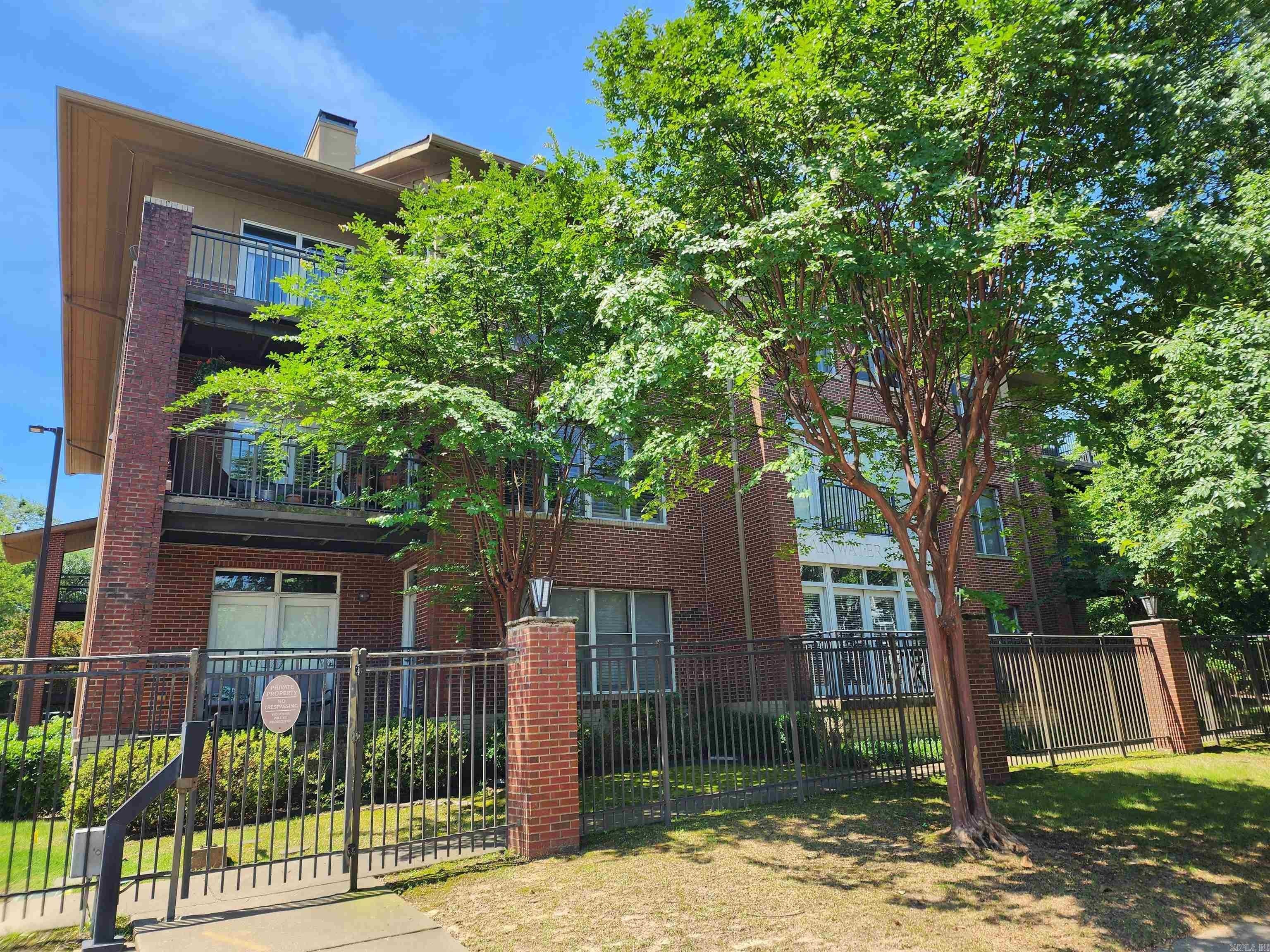 515 E Capitol Avenue – photo 1