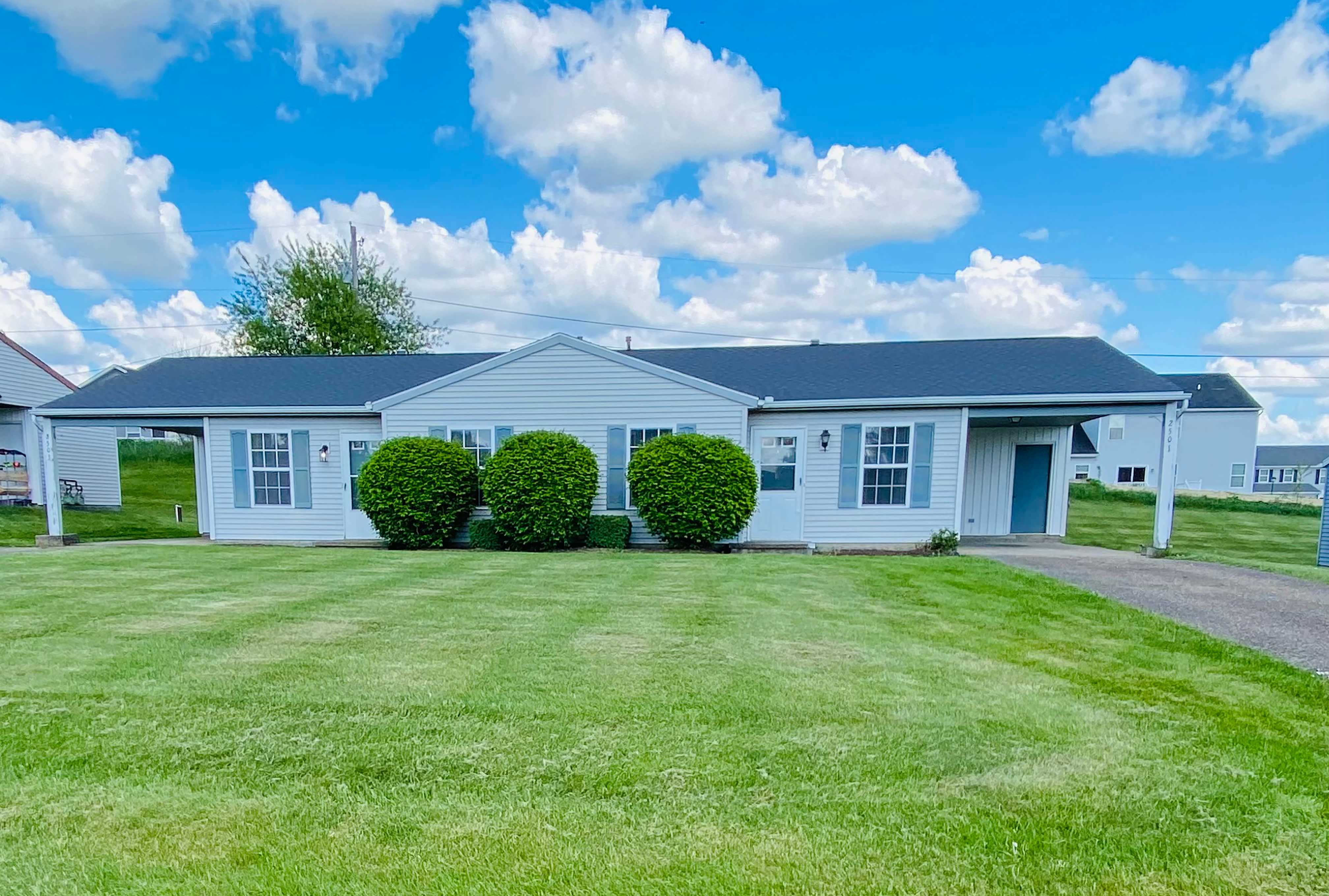 2525 Zircon St Ne – photo 1 of 16