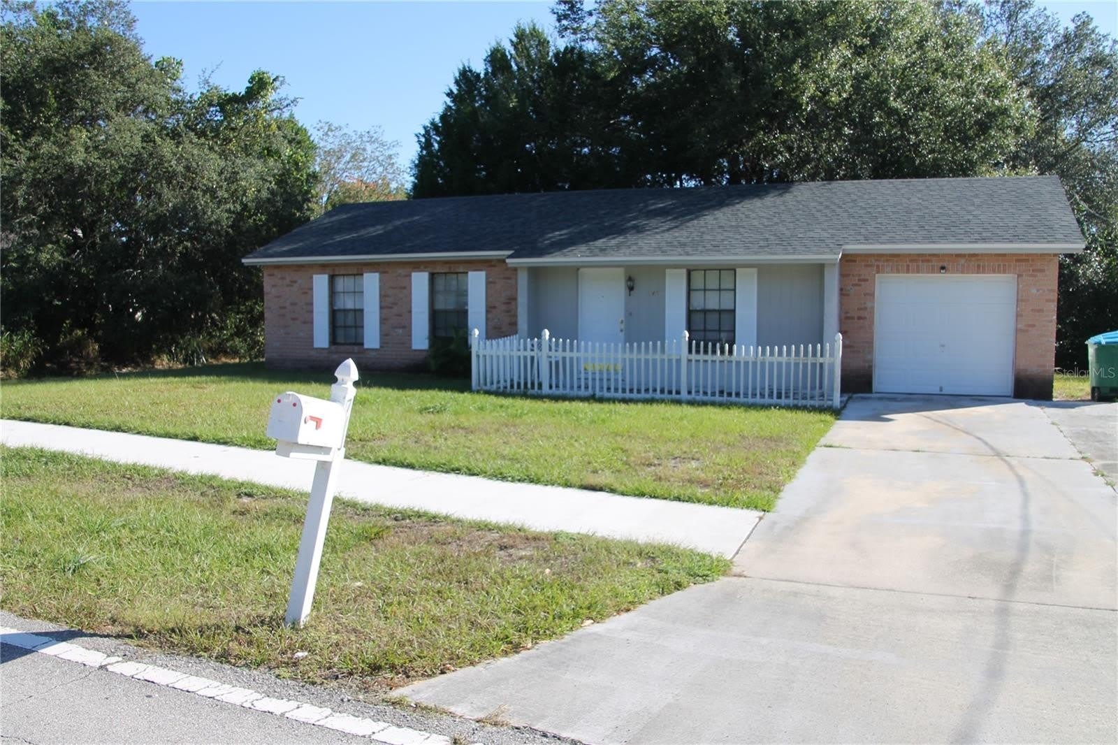 745 WHITEWOOD Drive – photo 1