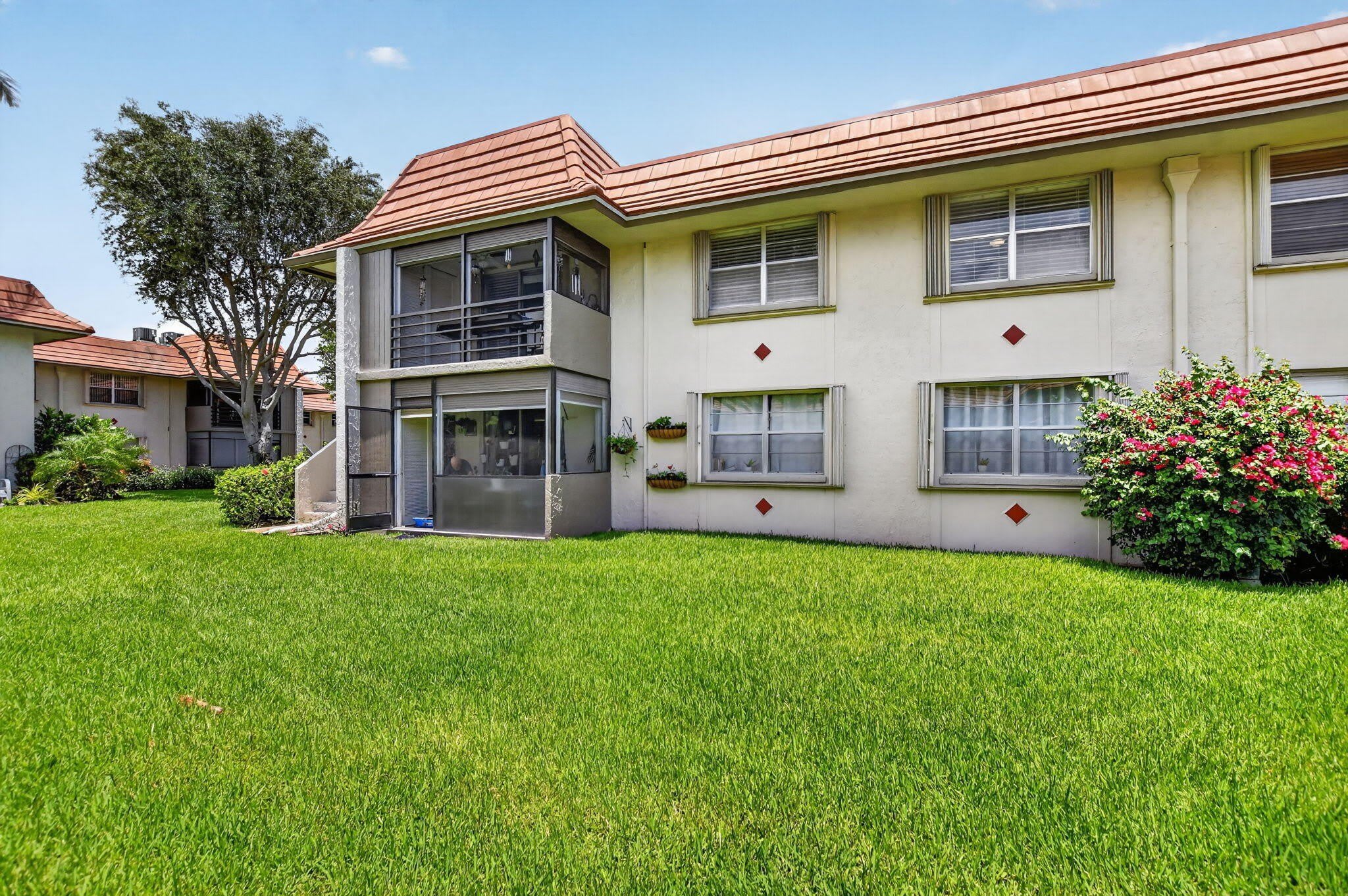 1050 NW 13th Street – photo 1