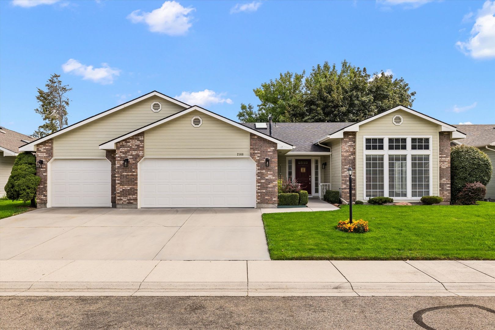 Spacious 3-Bedroom Meridian Home with Two Living Areas & EV Charging – photo 1