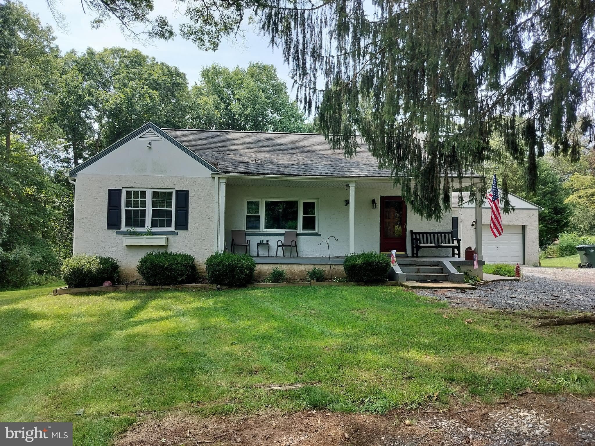 2100 OAKLYN Road – photo 1