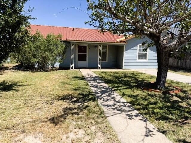 604 N Gillis – photo 1 of 21