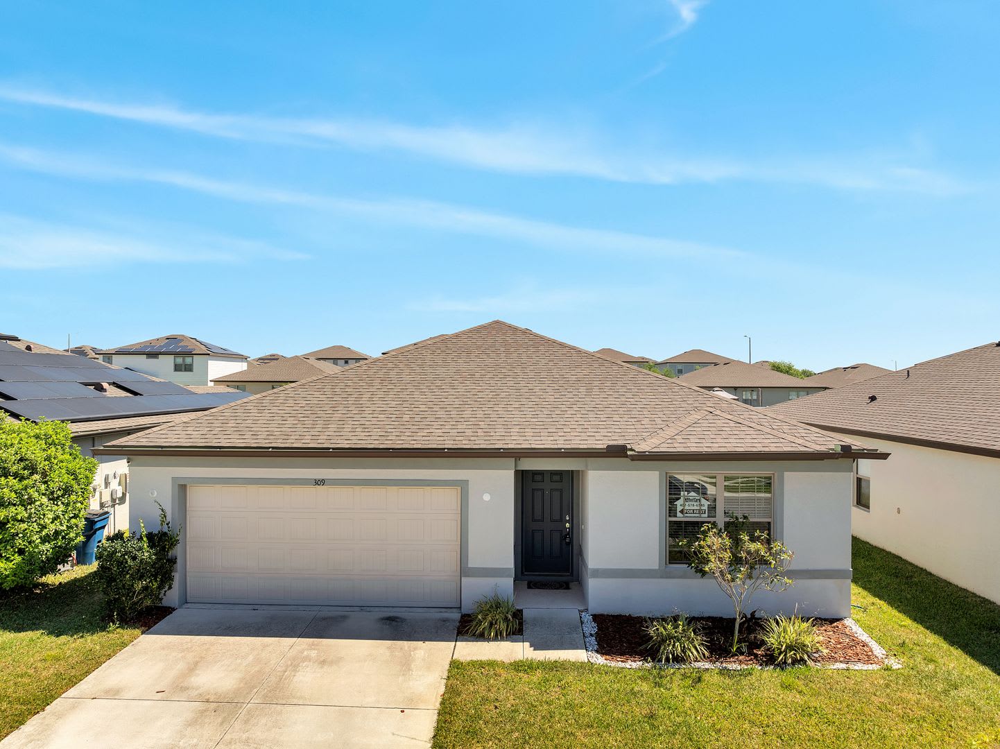 Lovely 4/2 in Davenport! Available now! – photo 1