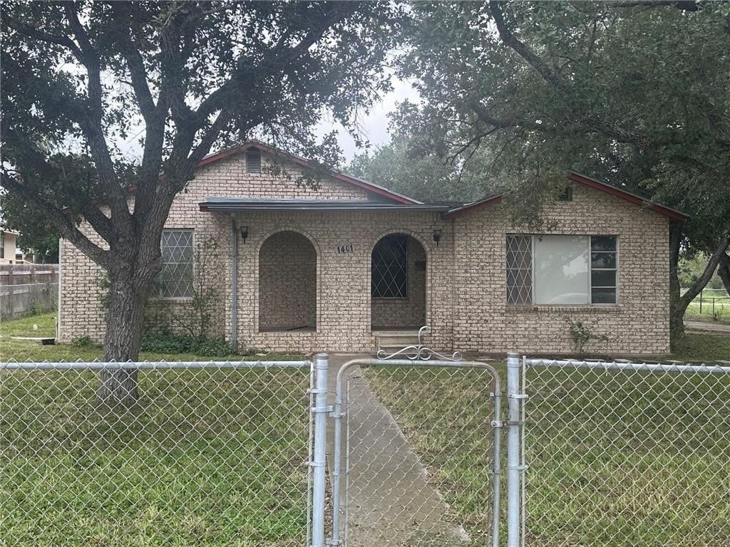 1401 E Henrietta Avenue – photo 1