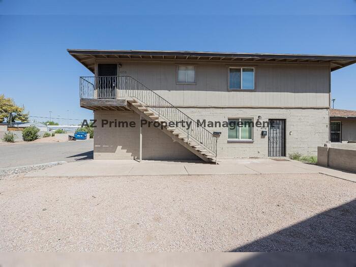 4708 East Portland Street – photo 1