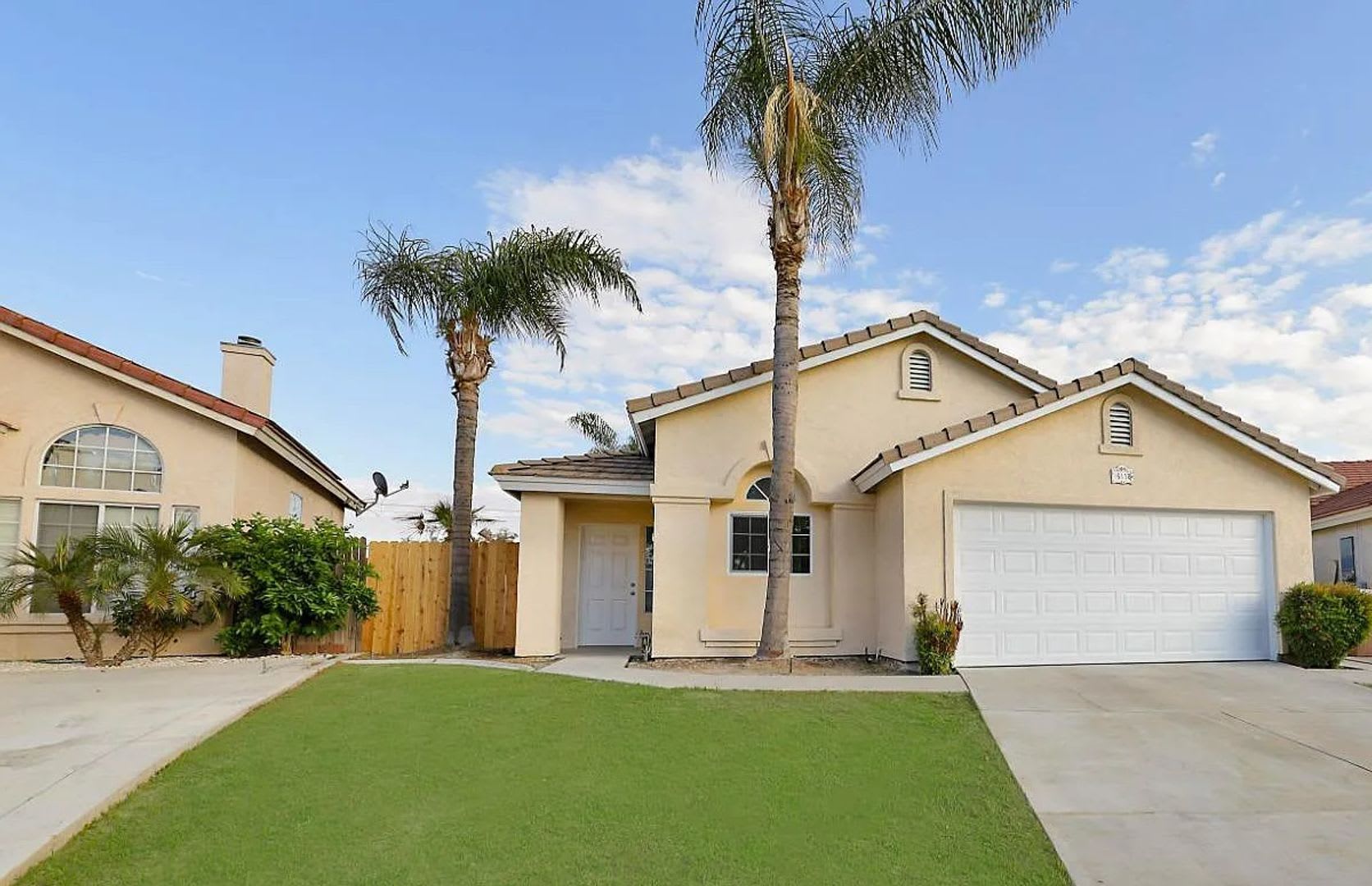 SW Bakersfield 3 bedroom/ 2 bathroom home – photo 1