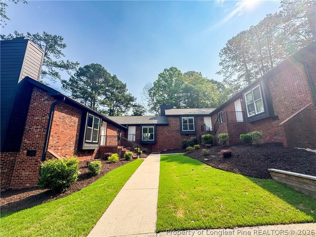 533 Coronation Drive – photo 1