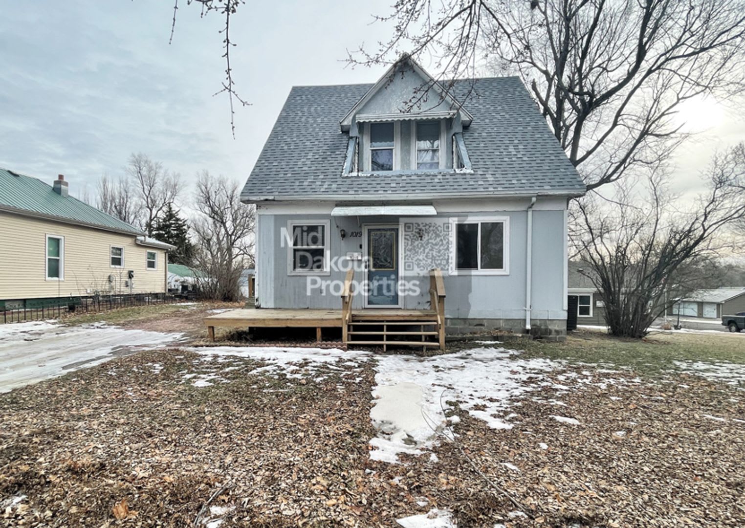 1019 W 4th- 3 bedroom house – photo 1 of 14