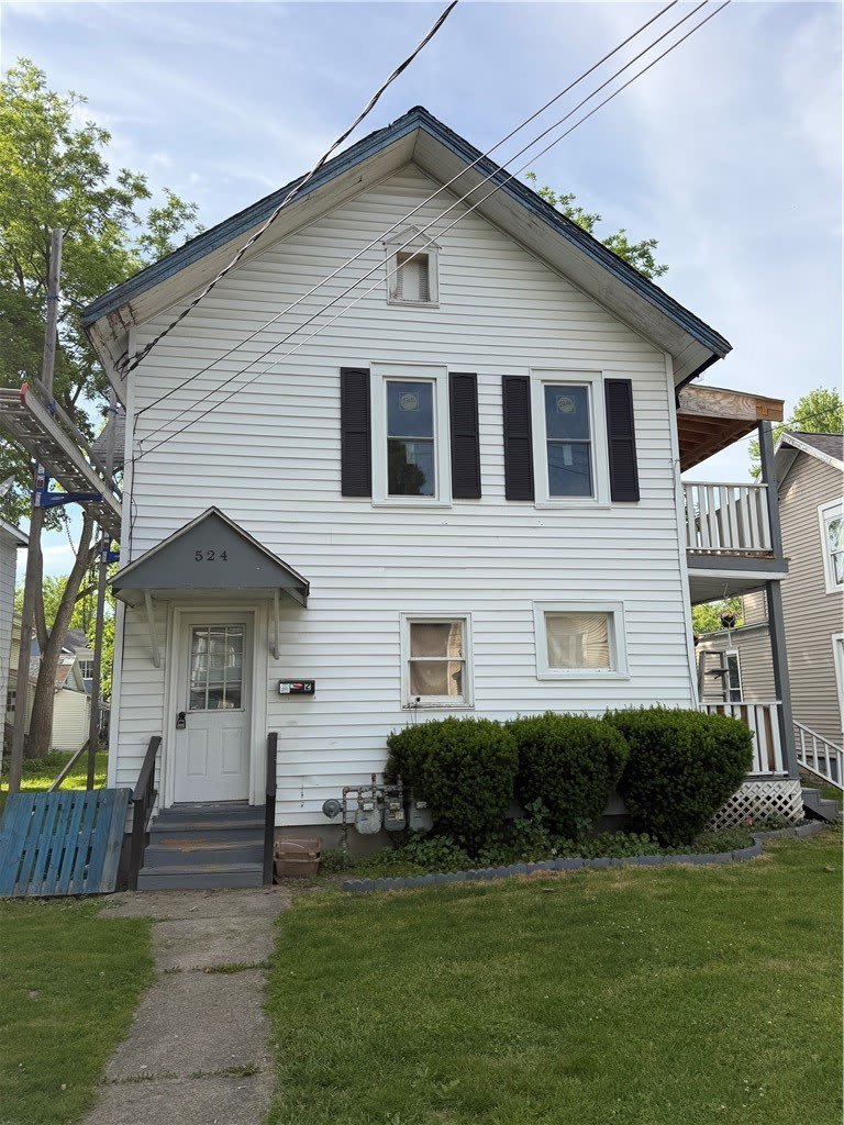 524 W 1St Street – photo 1 of 7