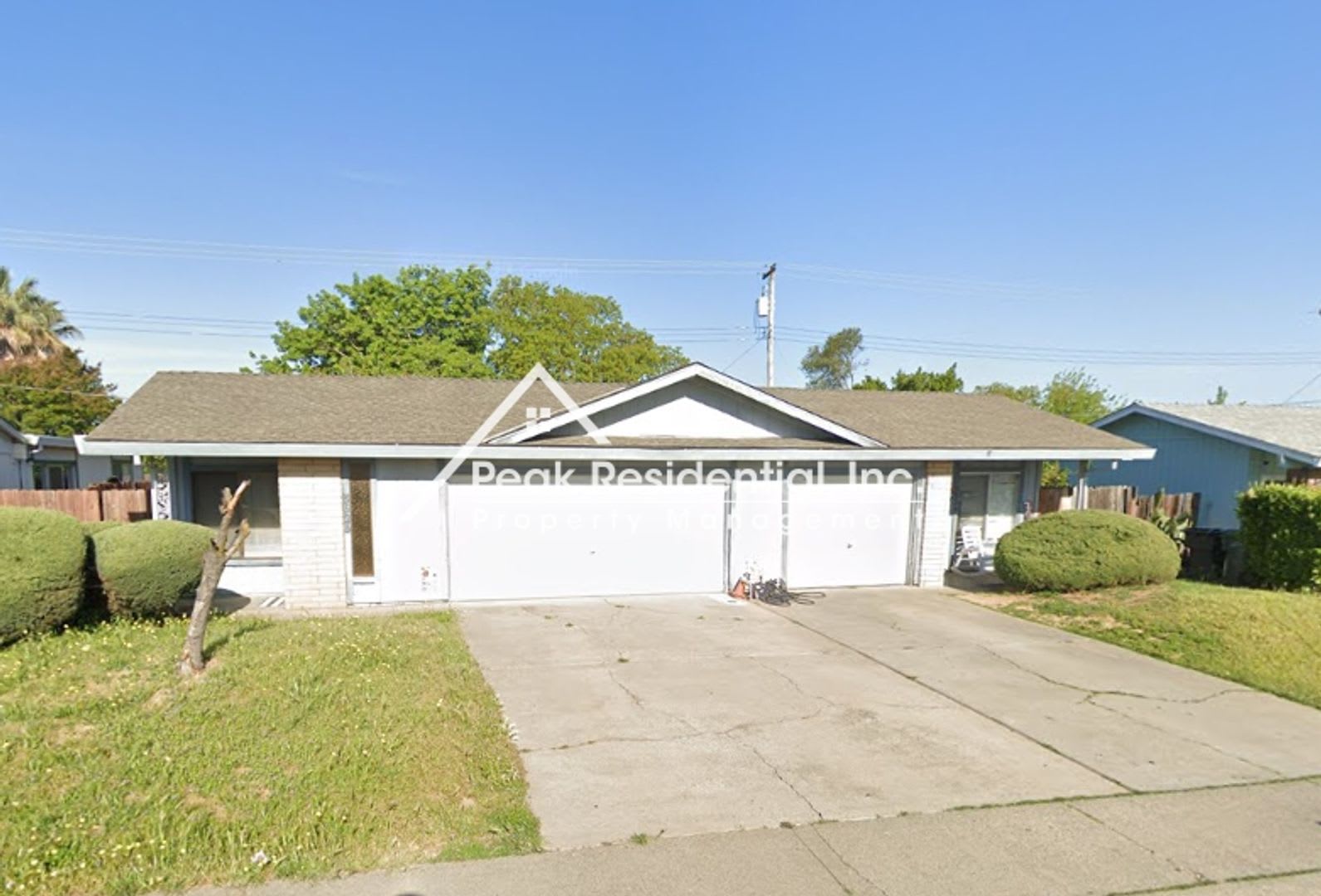 Spacious 2bd/2ba Rosemont Area Duplex with 2 Car Garage