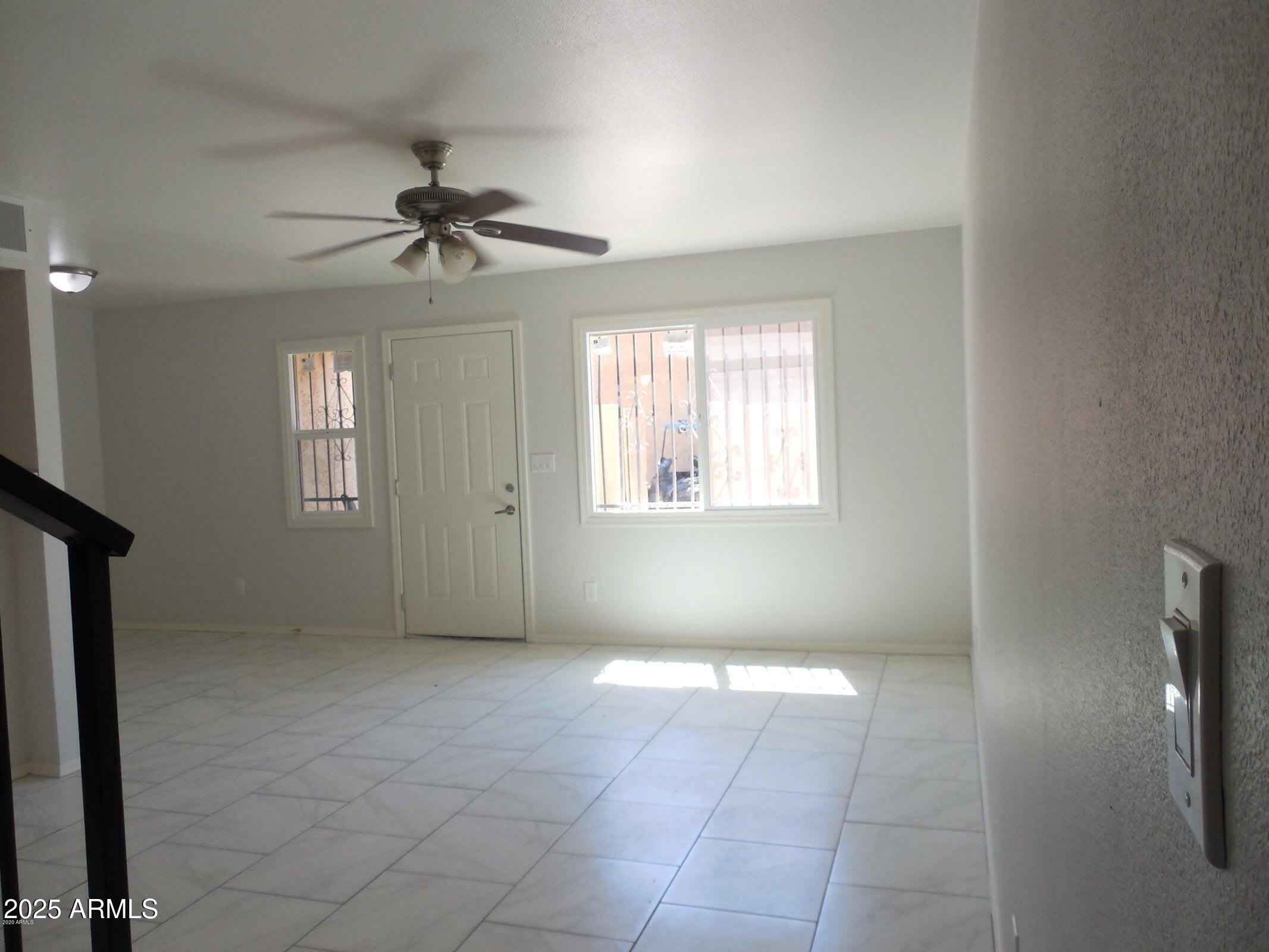4712 E Broadway Road – photo 1