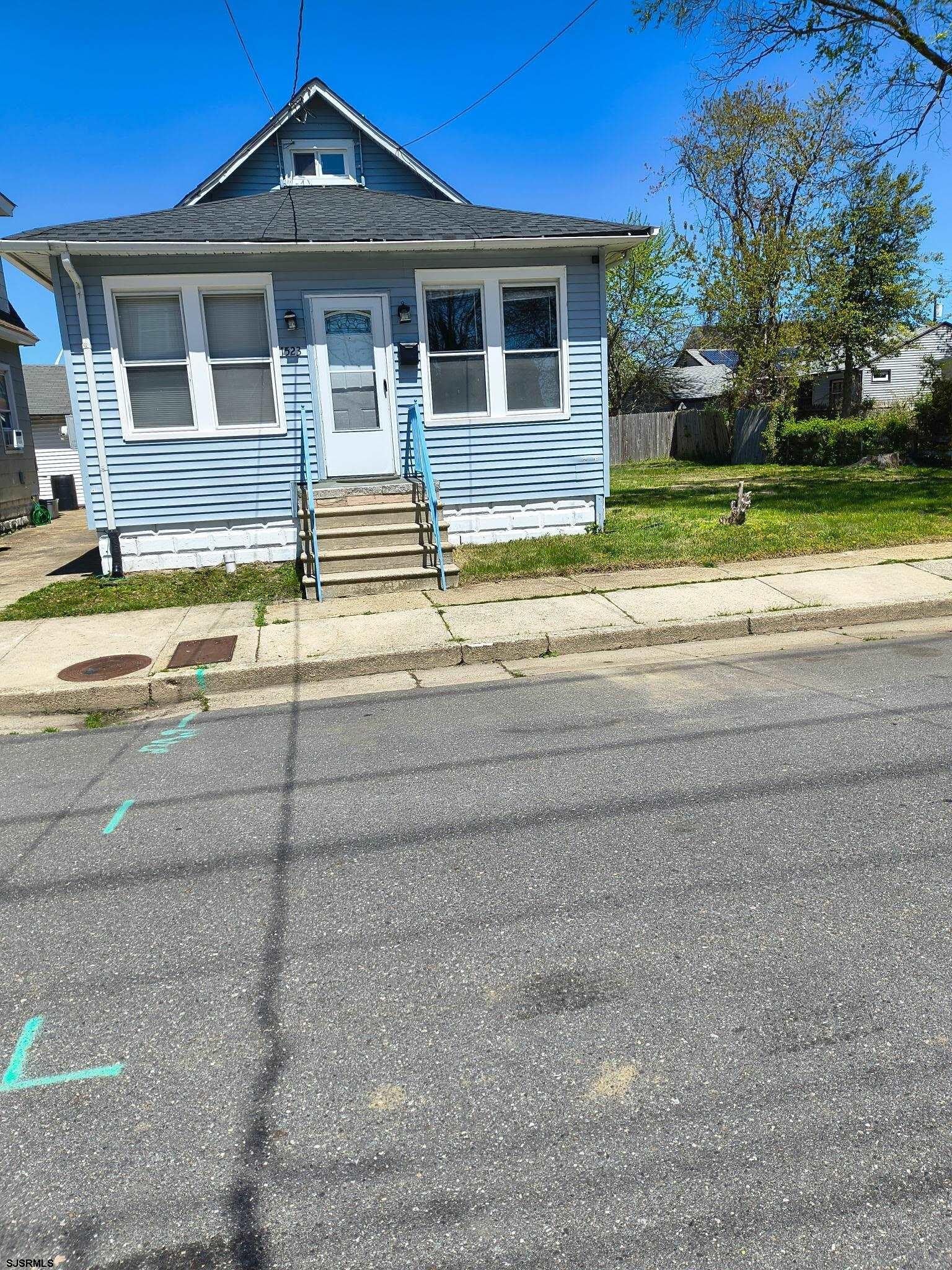 1523 N Arkansas Ave – photo 1