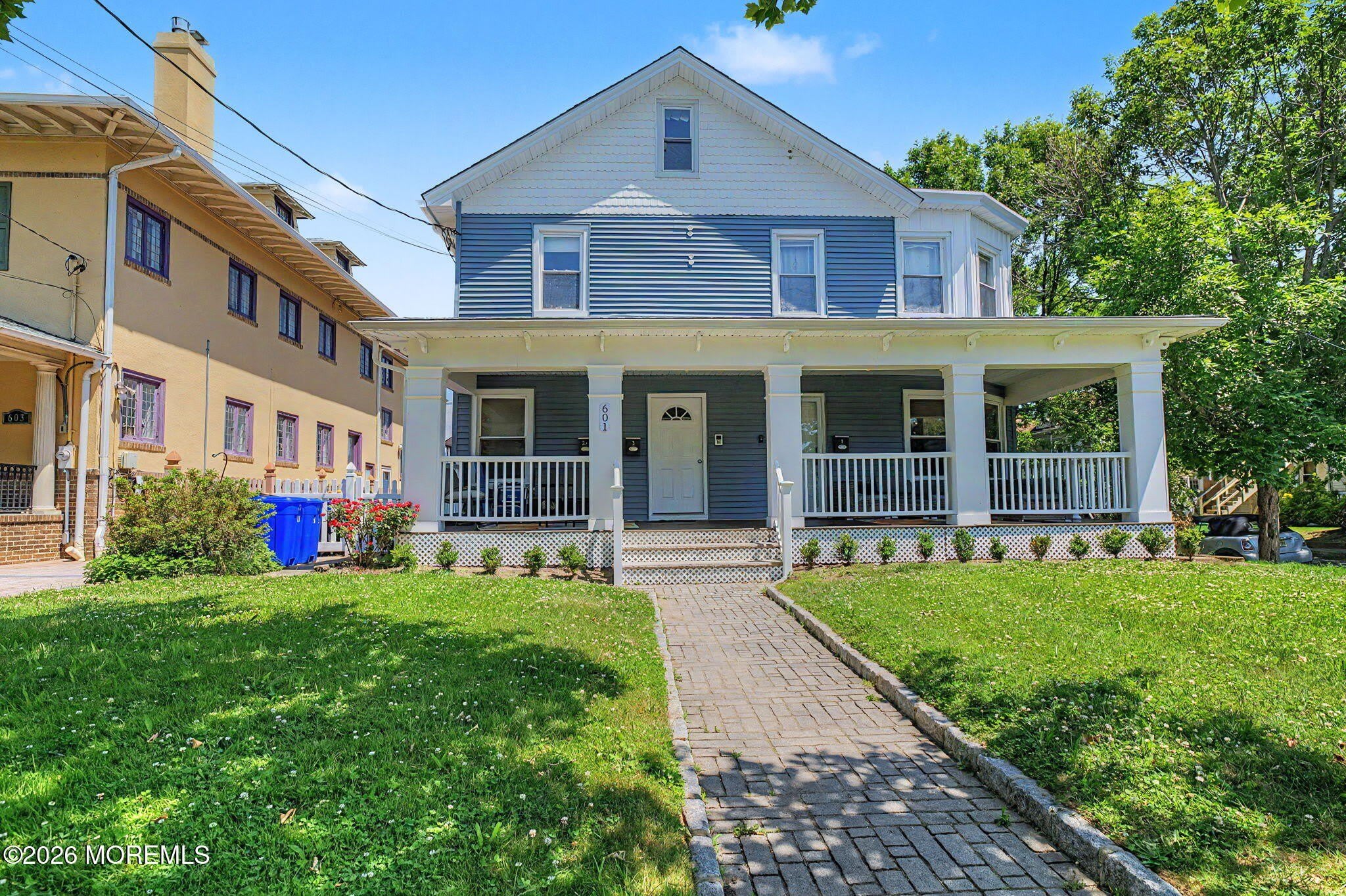 601 4th Avenue – photo 1