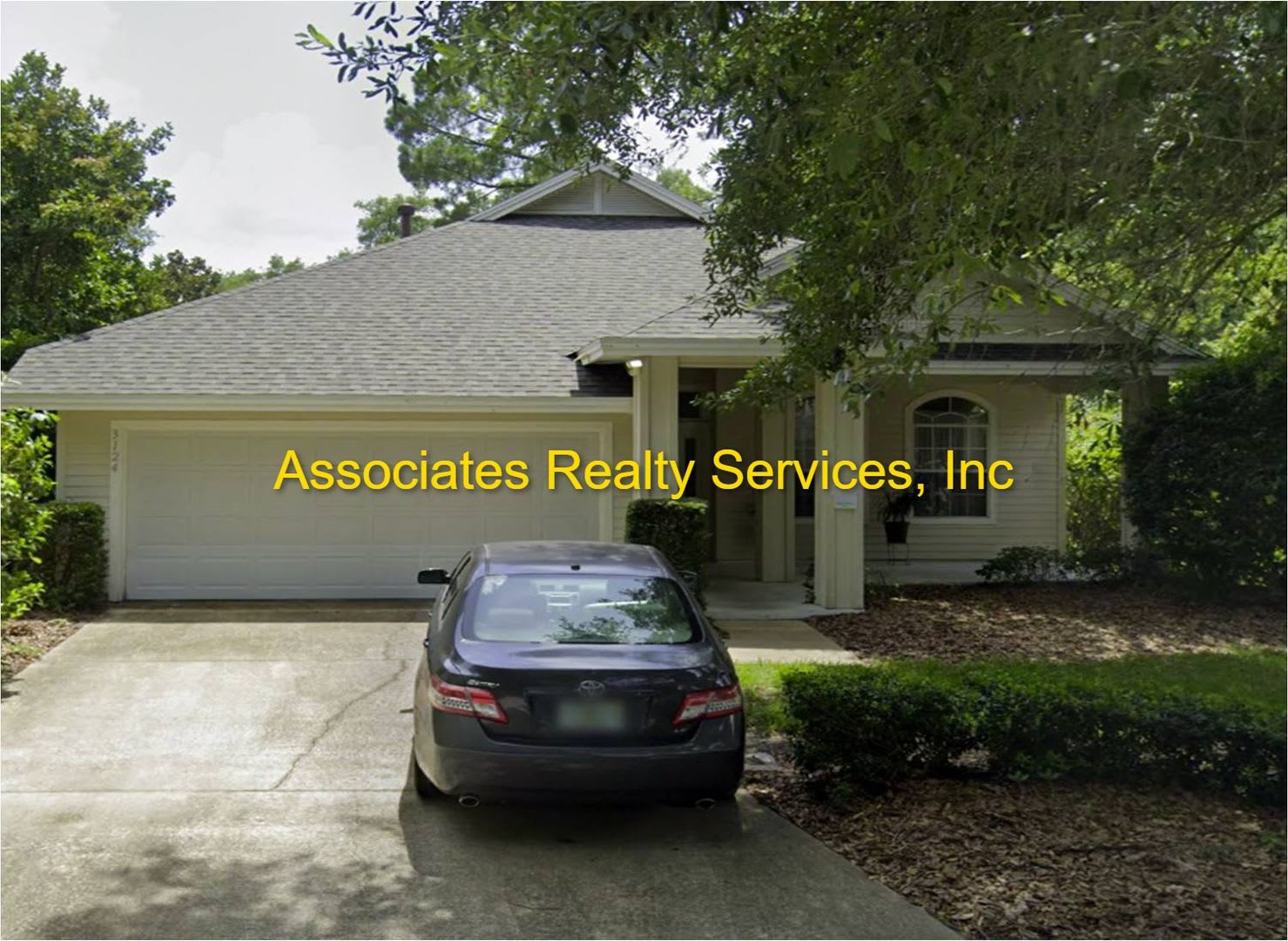Carlton Court In Haile Plantation Move In Ready – photo 1