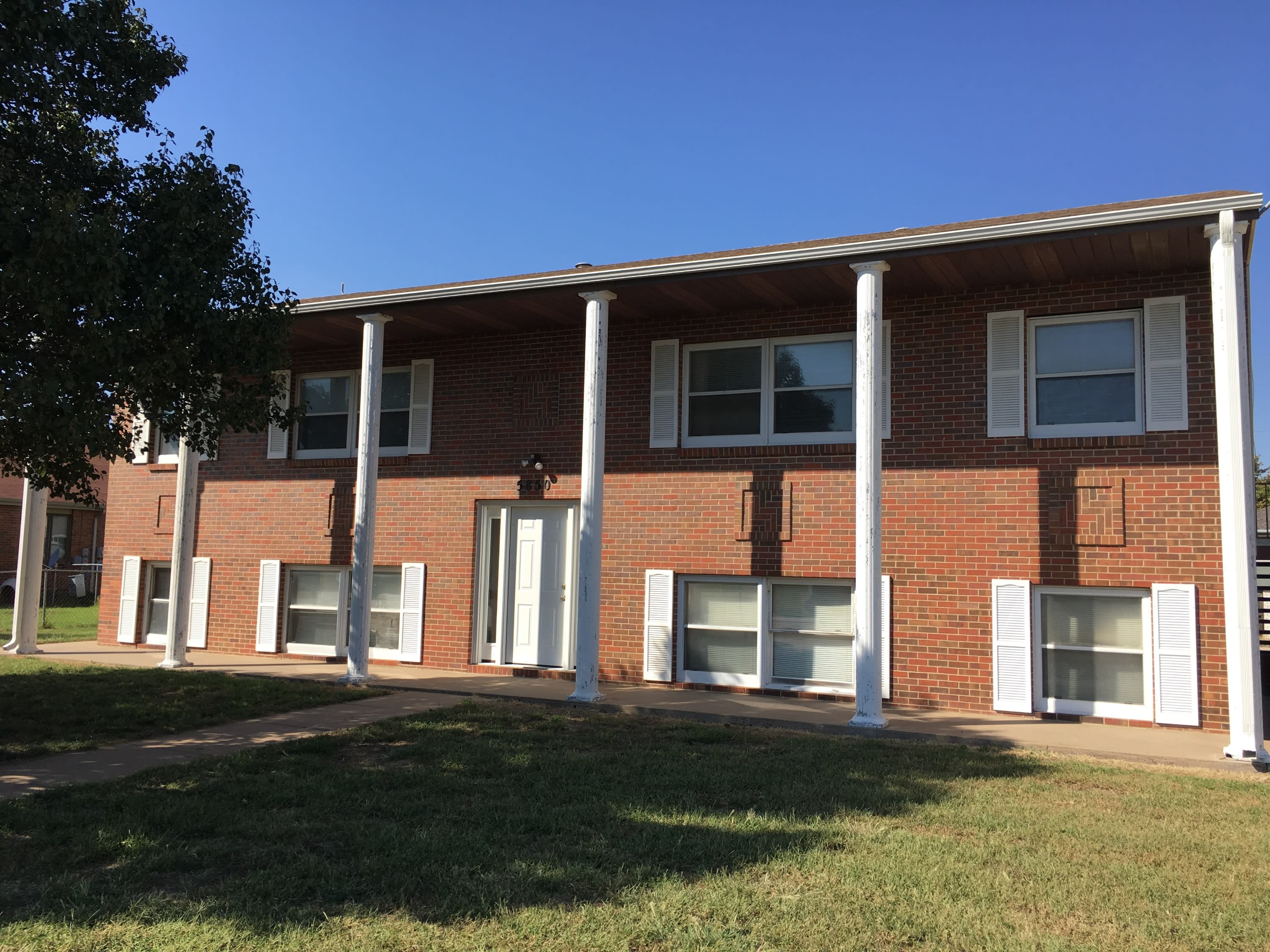 5840 Cherry Place Apt D – photo 1 of 11