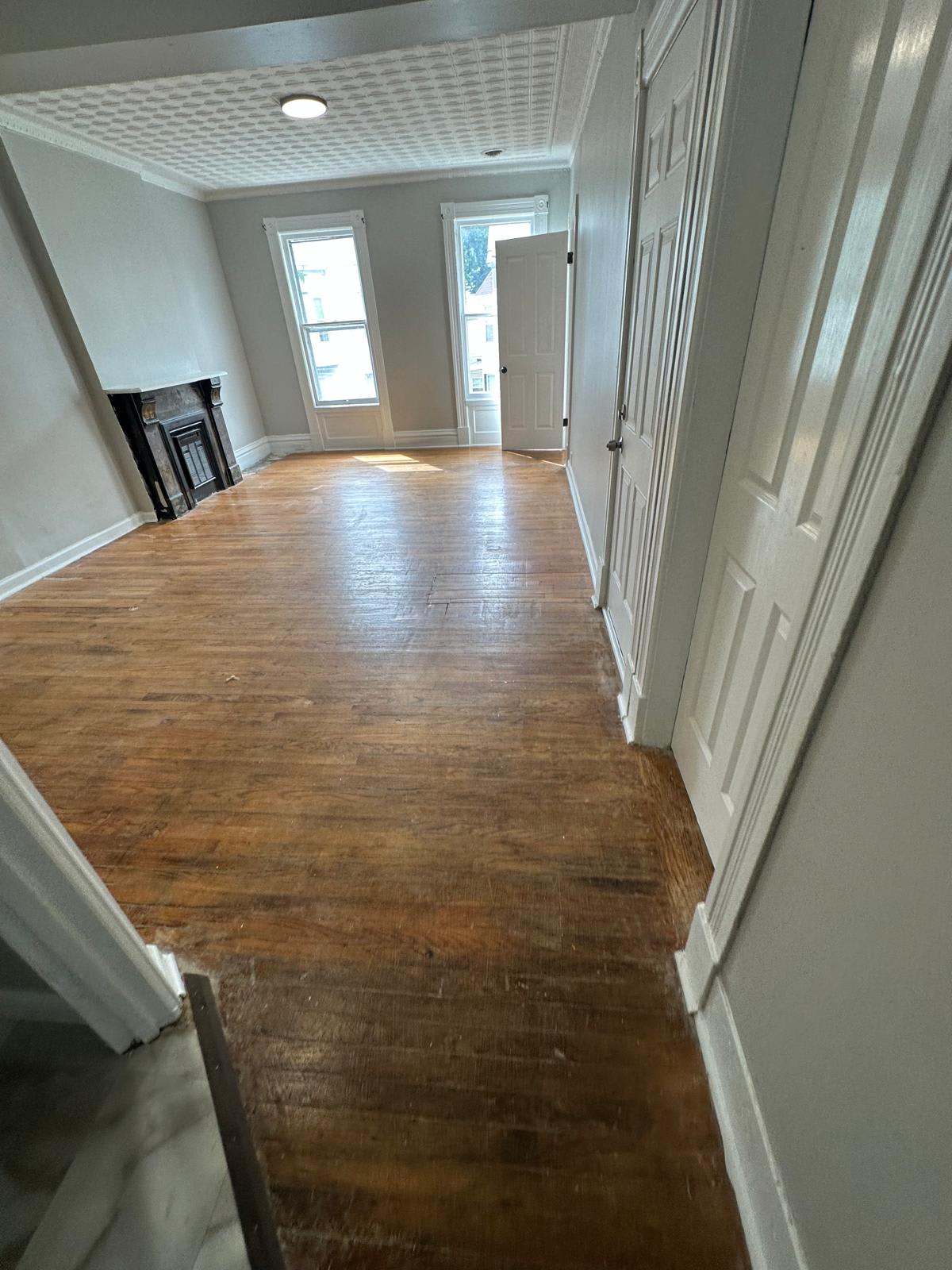 684 2nd Ave – photo 1