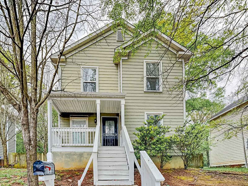 729 Cooper St SW – photo 1