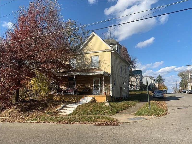 625 East Long Avenue – photo 1