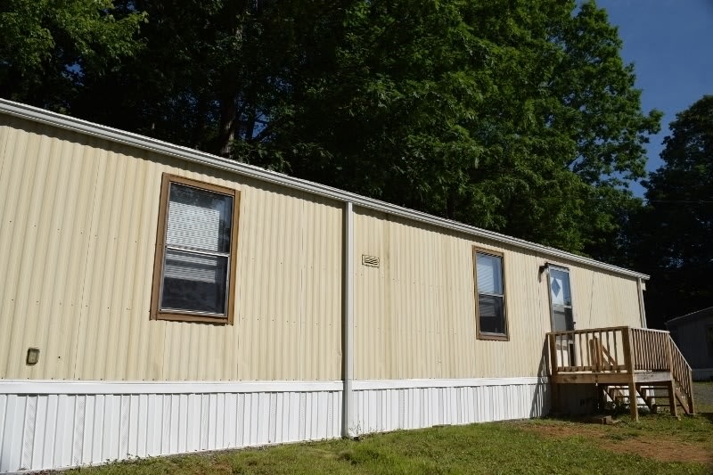 3 2 In The Park At 16 8 Located In Crumpler – photo 1 of 4