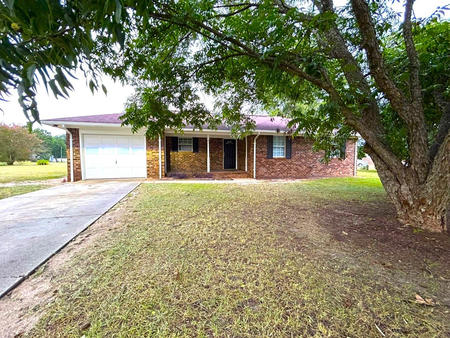 Newly Renovated Shaw Afb 3 Bedroom 2 Bathroom Application Fee Waived For Active Duty Military – photo 1 of 477