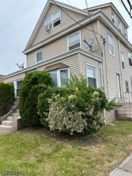 370 Main St – photo 1 of 20