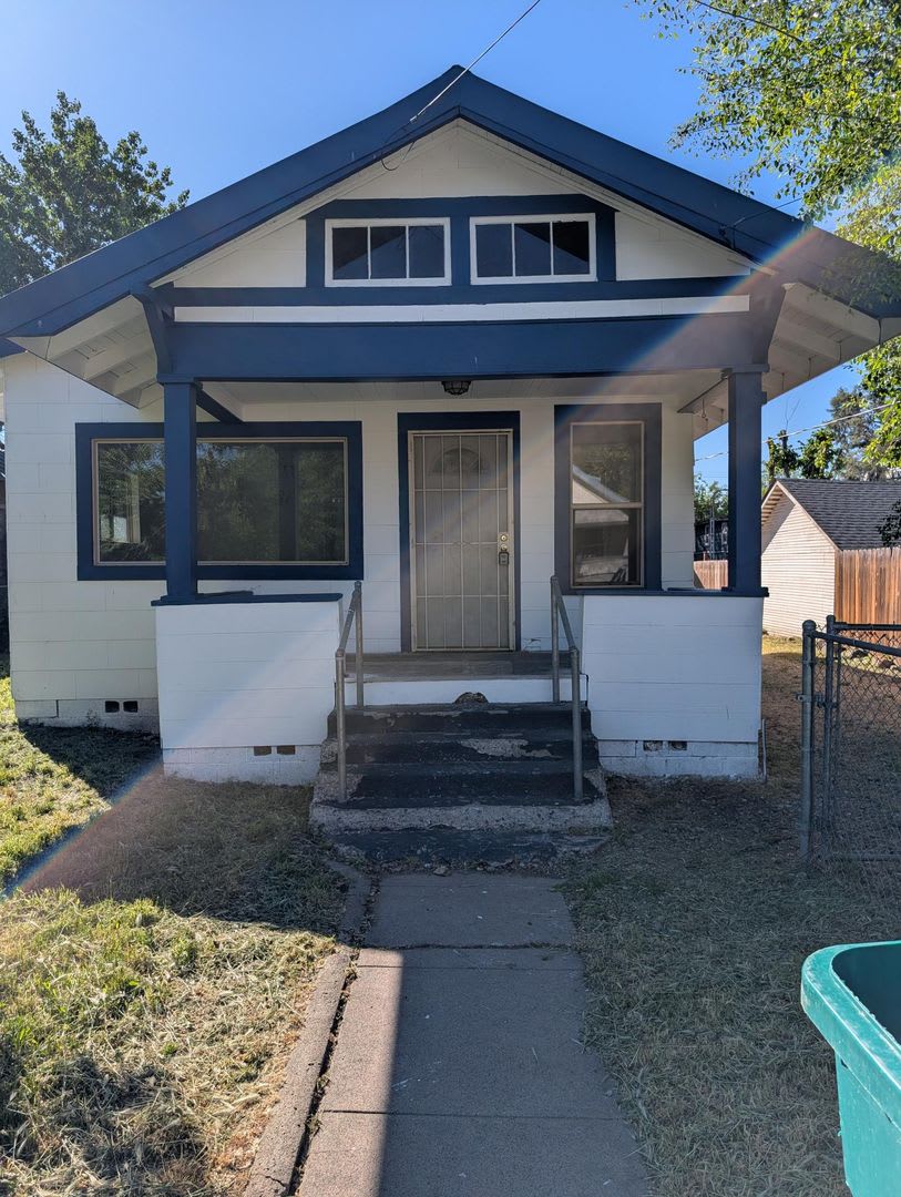 2 Bedroom 1 Bath- Home – photo 1