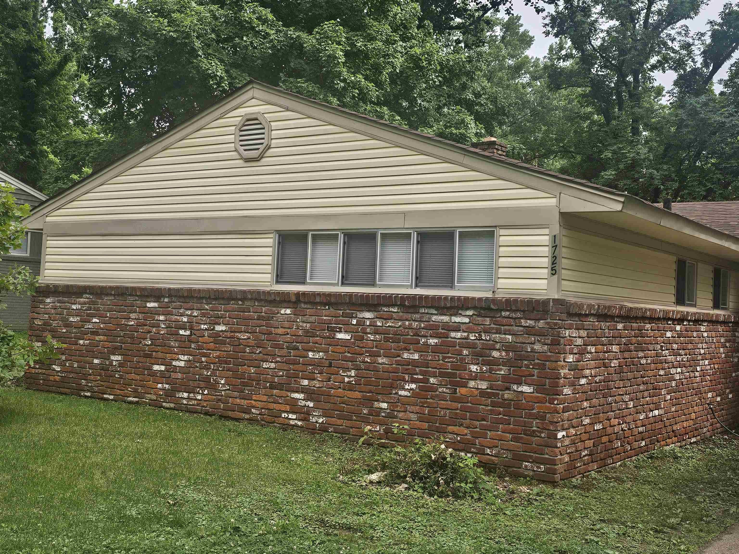 1725 CLAIRE Ave – photo 1