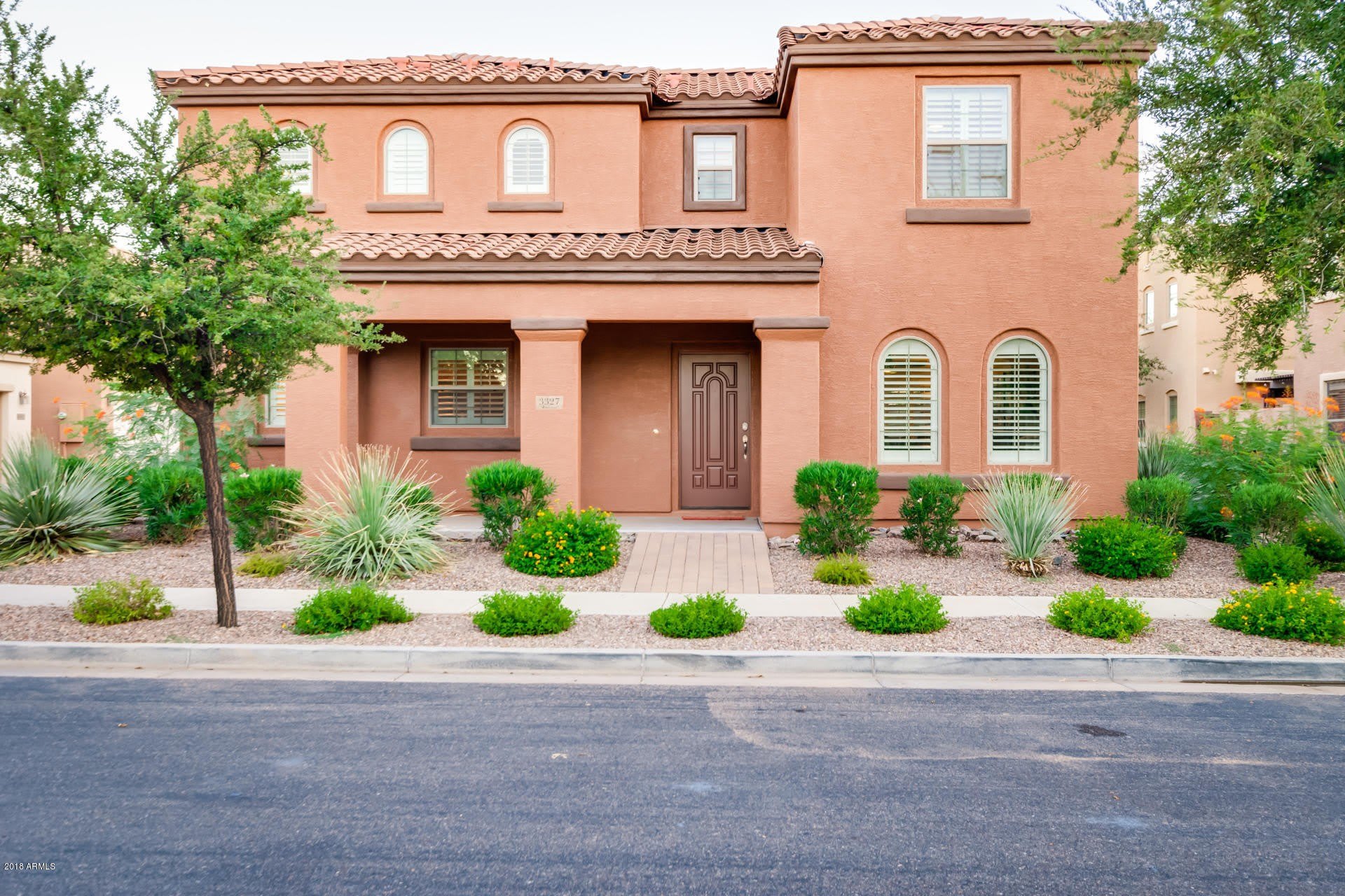 3327 E LOMA VISTA Street – photo 1