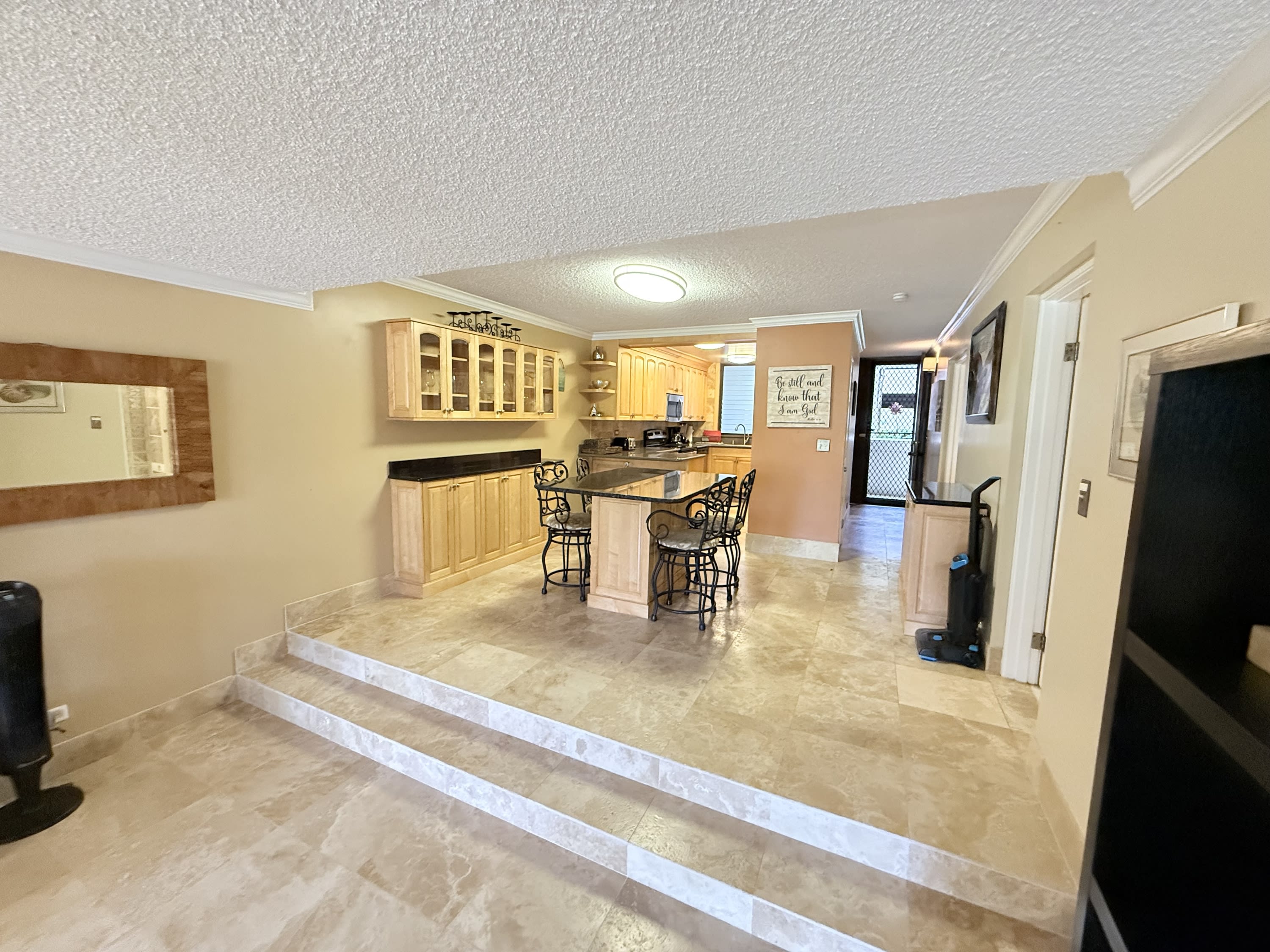 511 Hahaione Street – photo 1 of 24