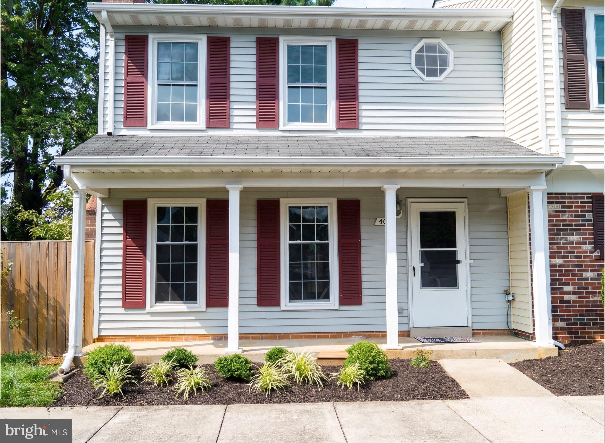 402 FOREST Court – photo 1 of 20