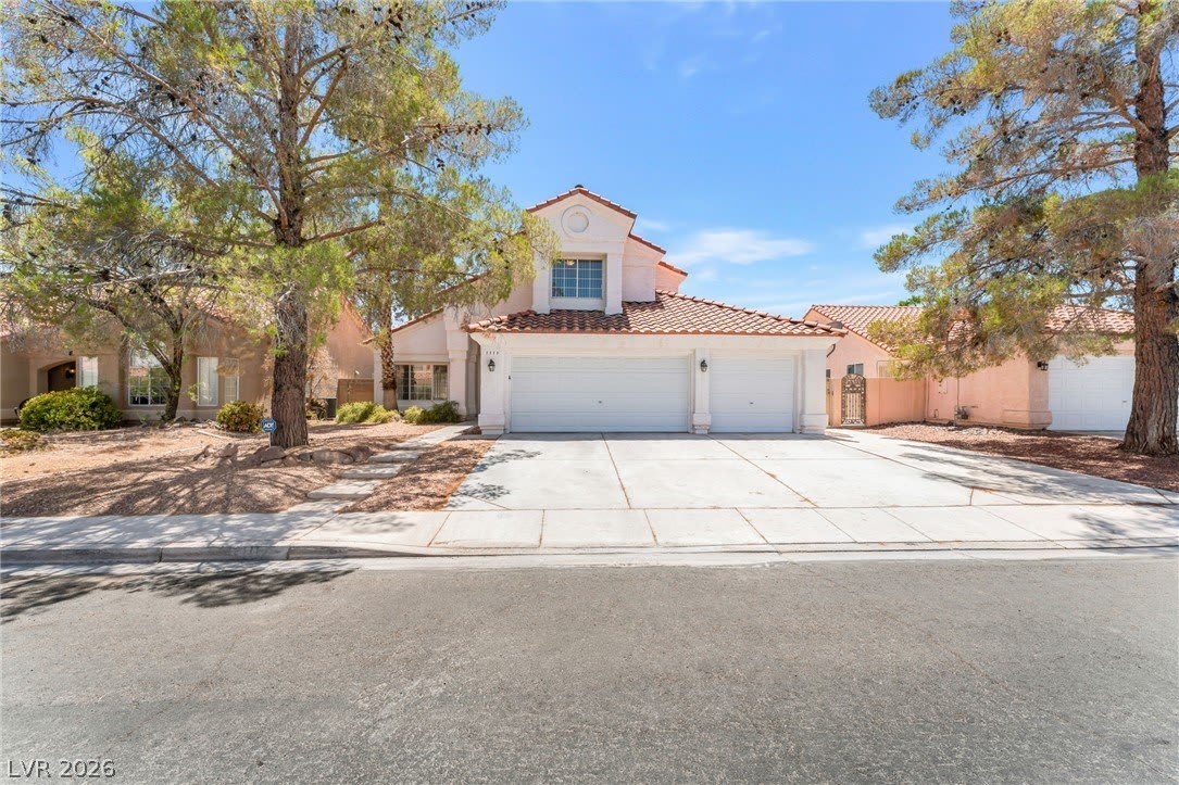 1111 Sleetridge Drive – photo 1
