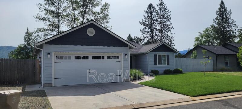 1775 Daffodil Ln – photo 1