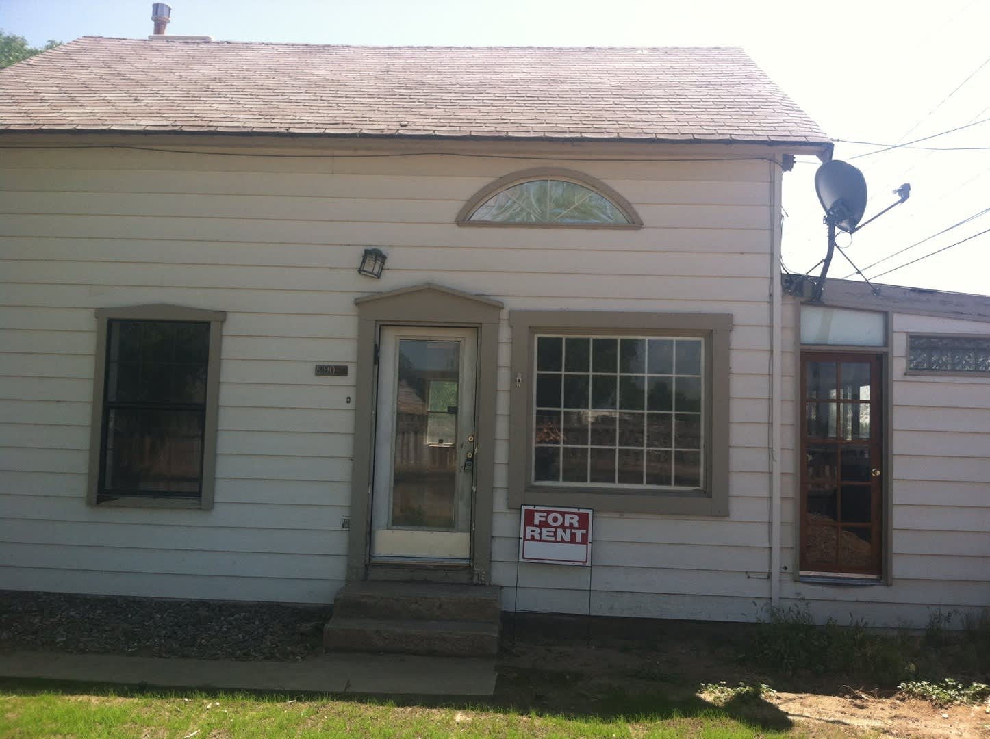 8190 Quebec St – photo 1 of 17