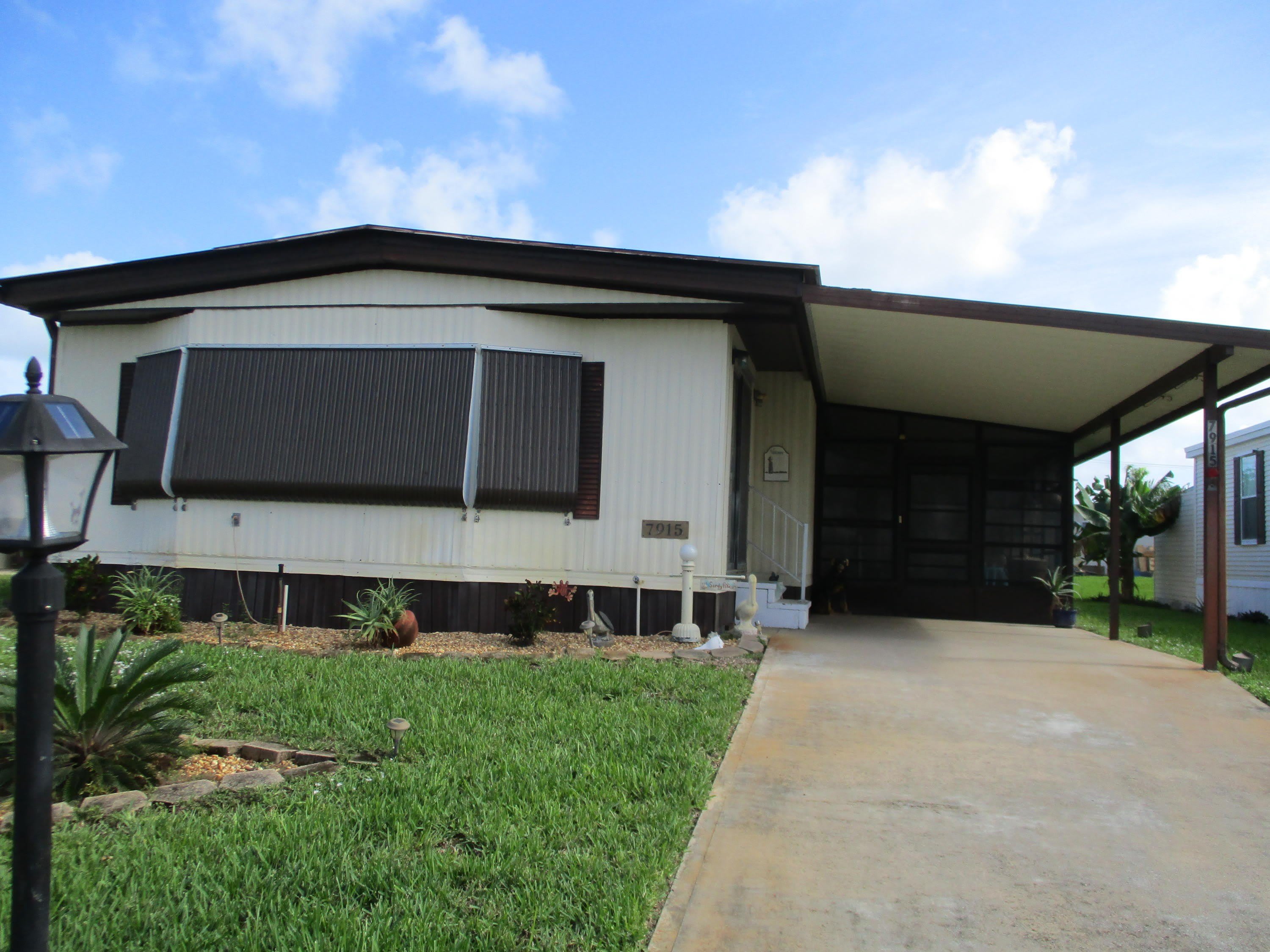 7915 Se Independence Avenue – photo 1 of 62