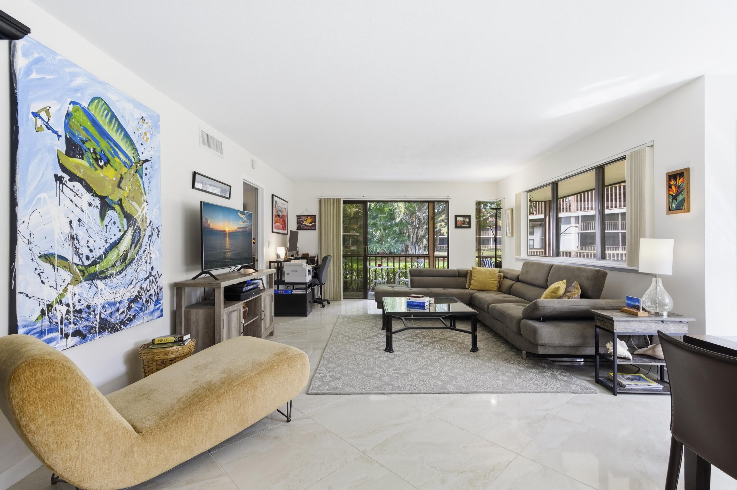 137 Brackenwood Road – photo 1