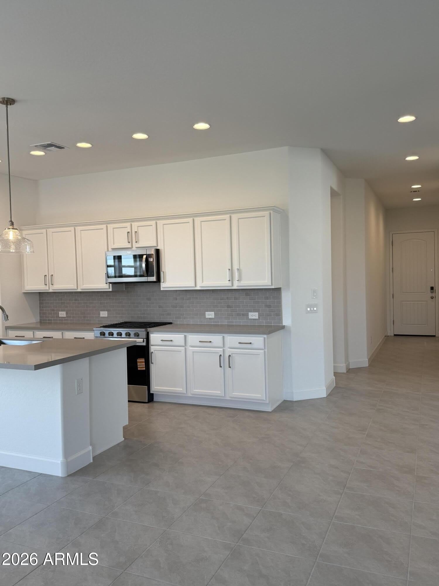 2921 E Mission Lane – photo 1 of 138