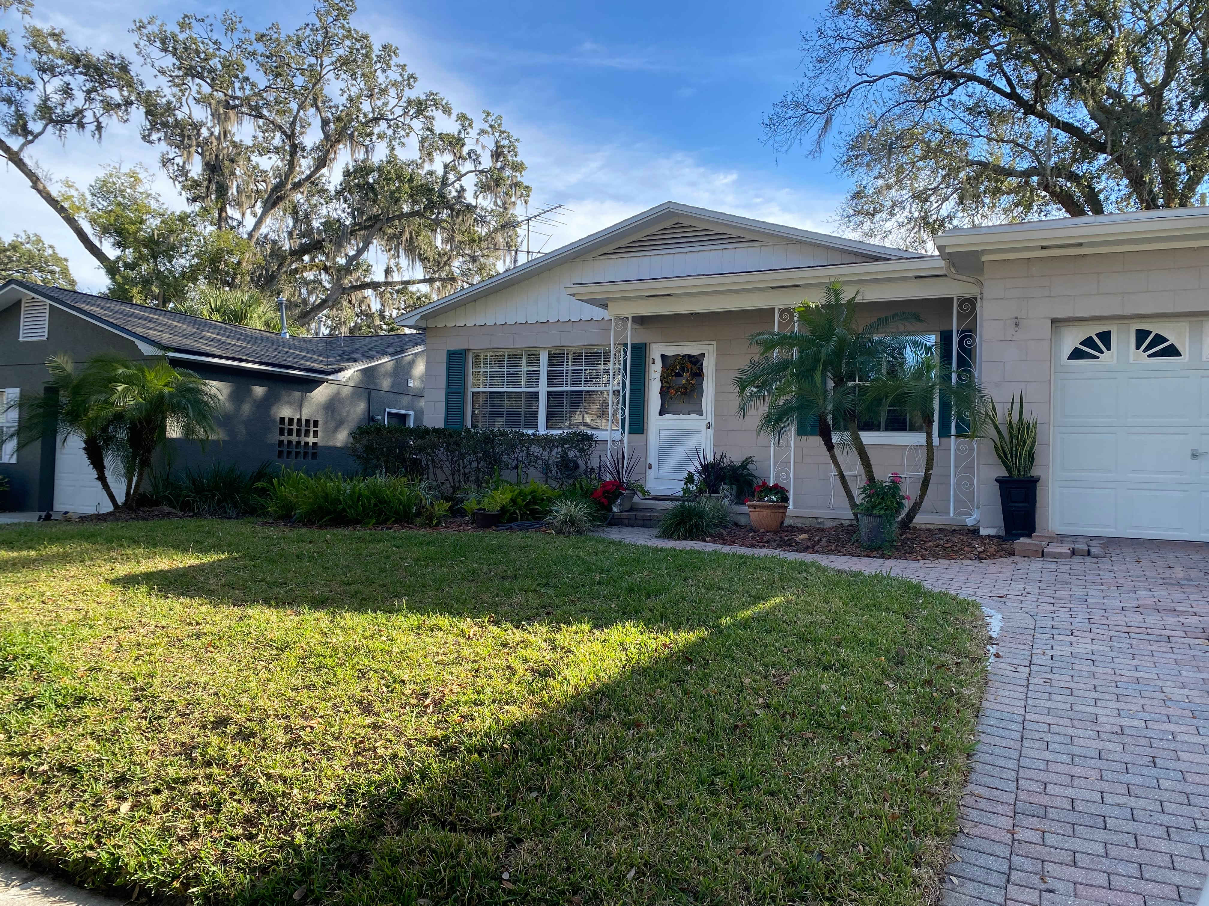 612 Stetson Street – photo 1