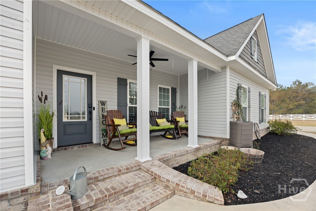 440 Rivercrest Drive – photo 1 of 19