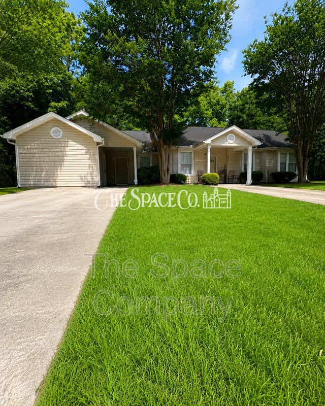 8057 Vermont Road North Charleston, SC 29418 – photo 1 of 24