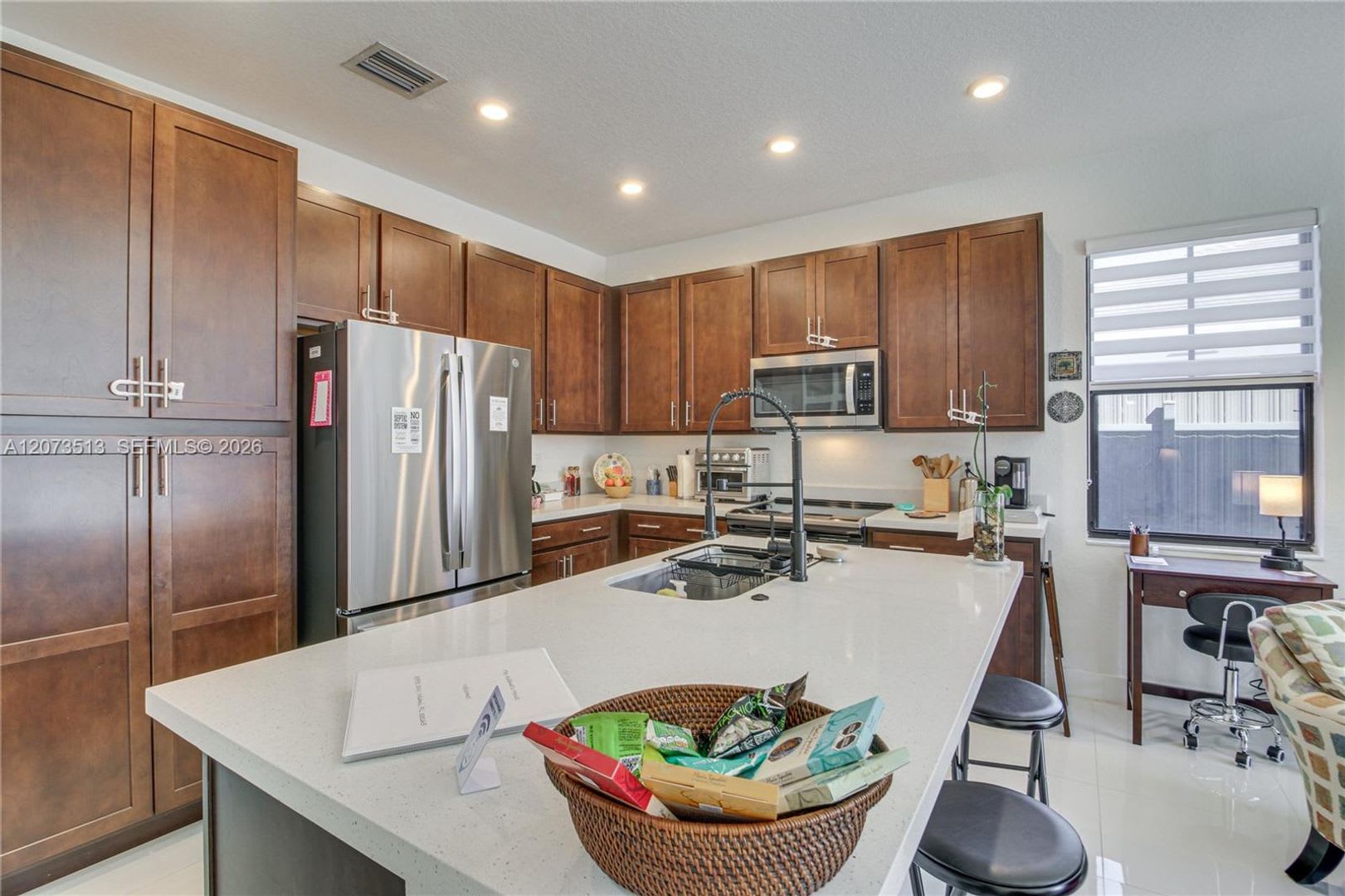 3751 SW 97th Avenue, Miami, FL 33165 – photo 1