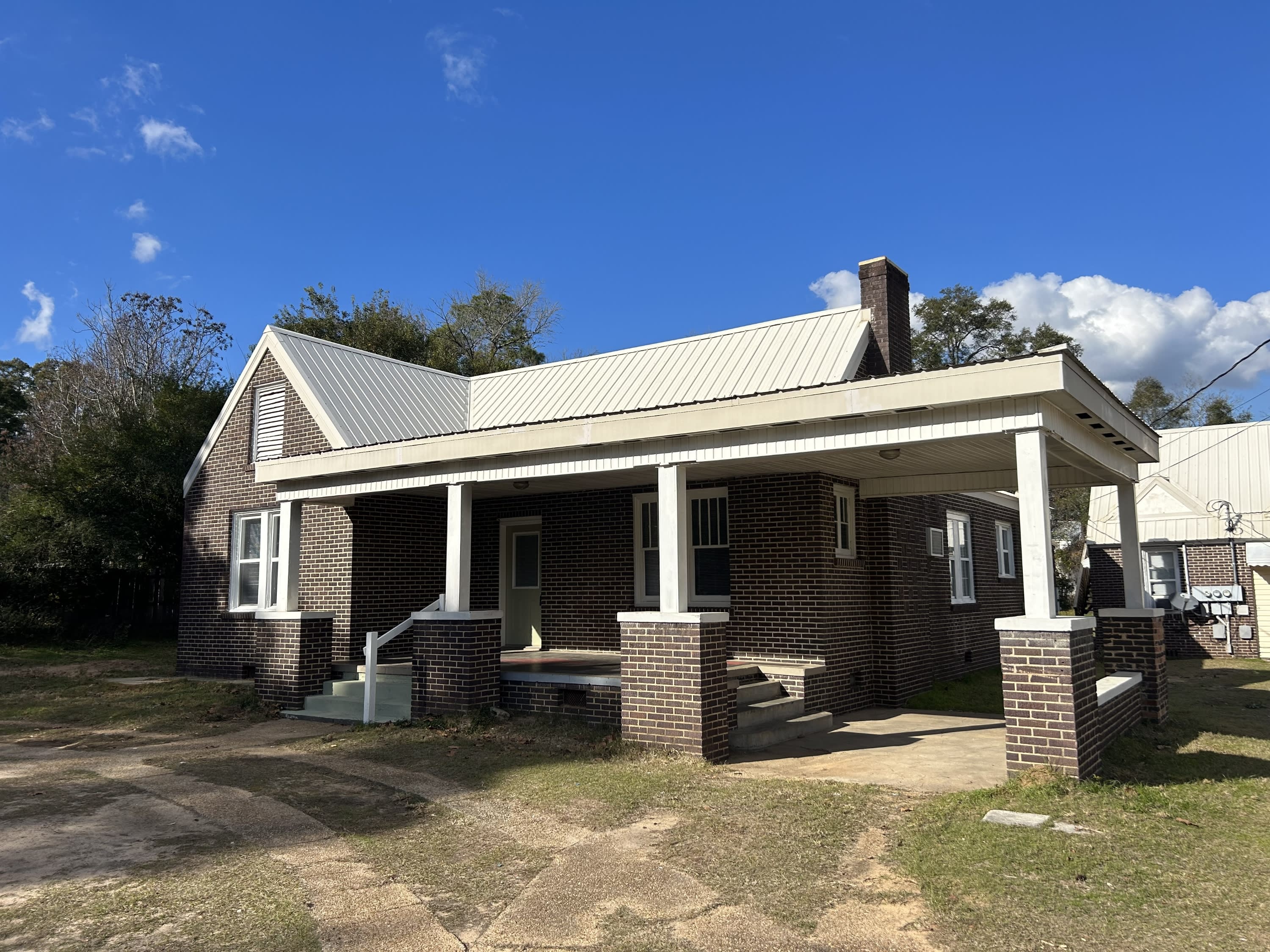 445 E Eufaula Street – photo 1 of 19