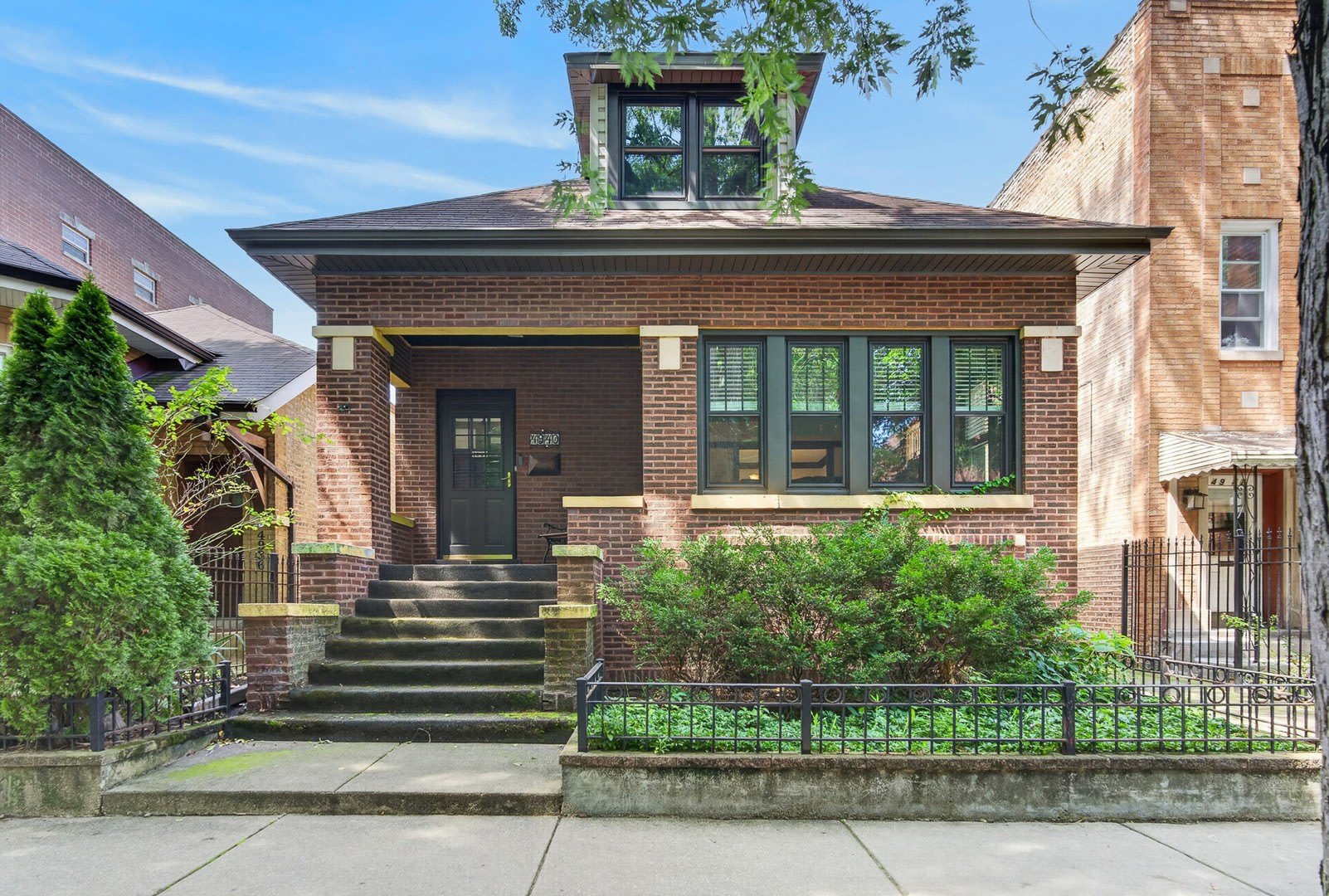 4940 N Whipple Street – photo 1