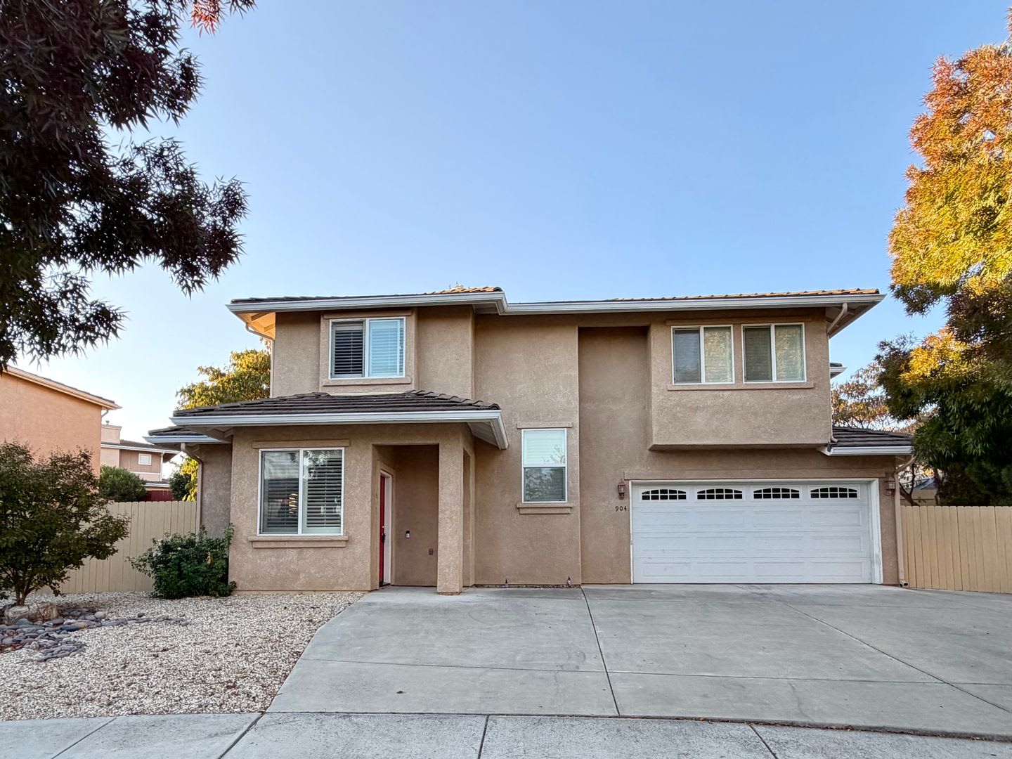 Beautiful 3 Bedroom 2 5 Bathroom Single Family Home Available 8 1 2026 Do Not Disturb Tenants – photo 1 of 35