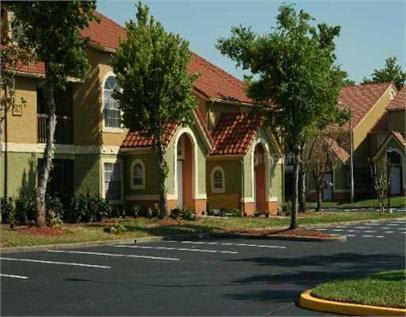 Convenient Layout 3Bed 2Bath 3 Story Condo – photo 1