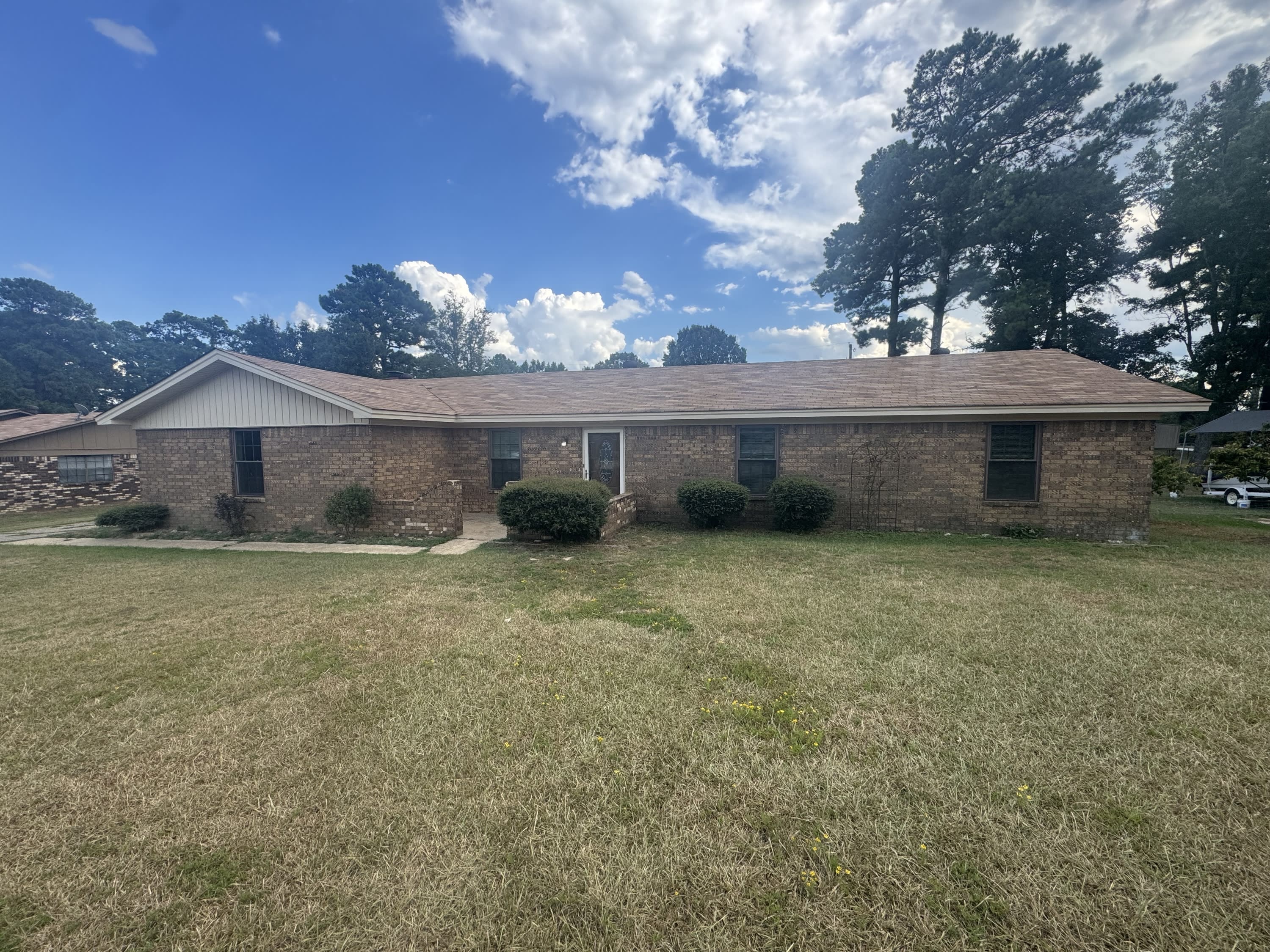 1619 Leawood Drive – photo 1