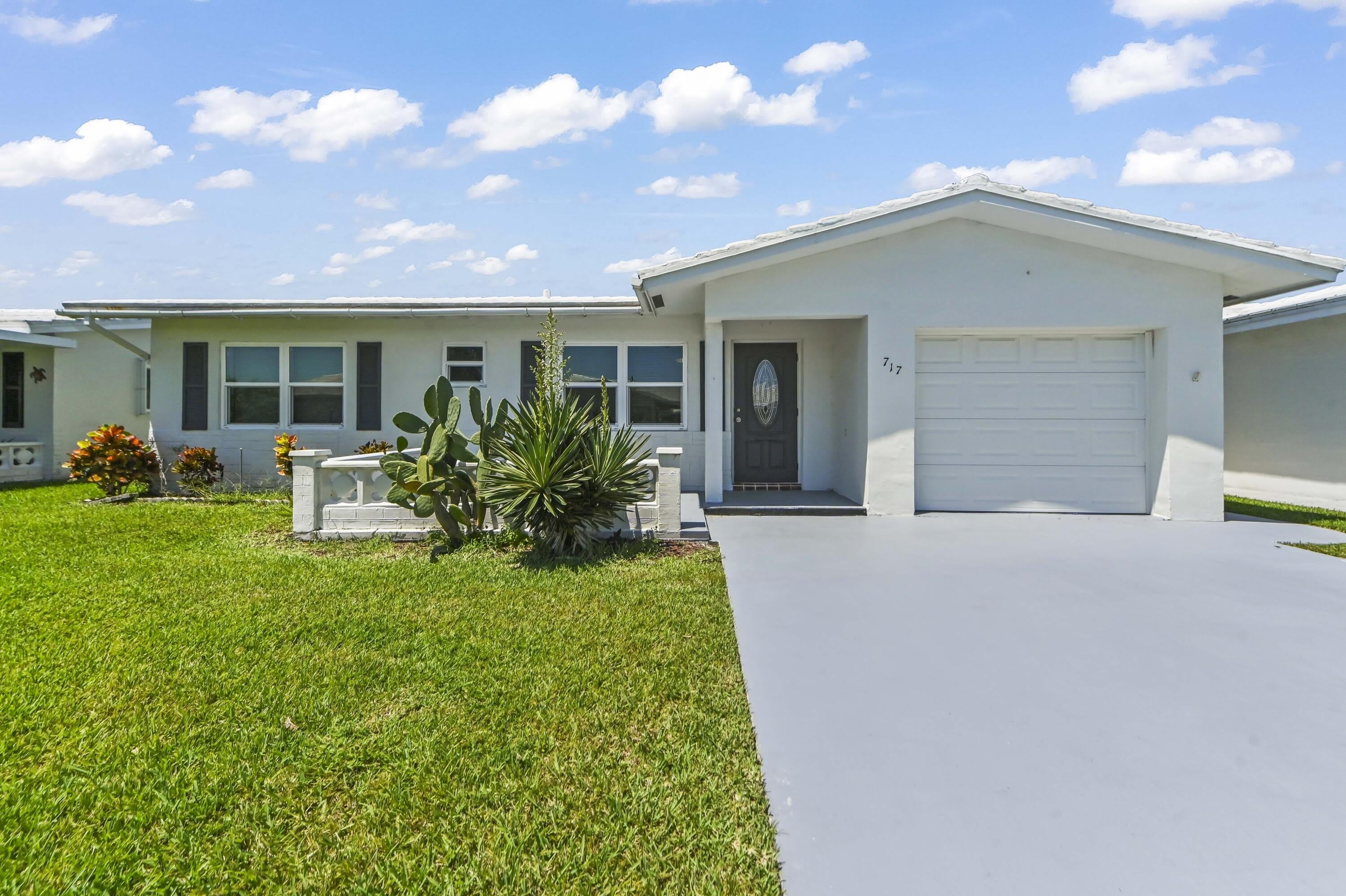717 Sw 16Th Street – photo 1