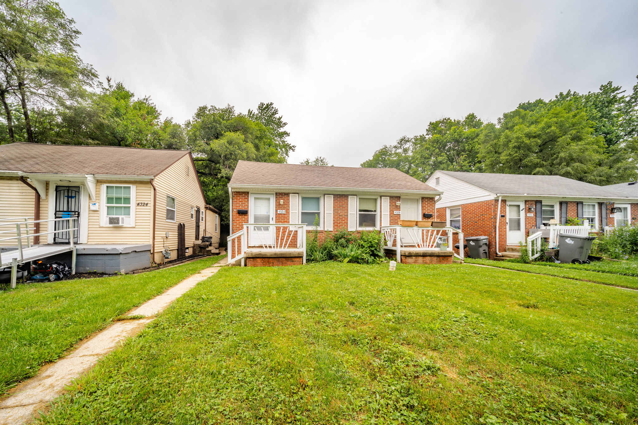 4326 Crittenden Avenue – photo 1