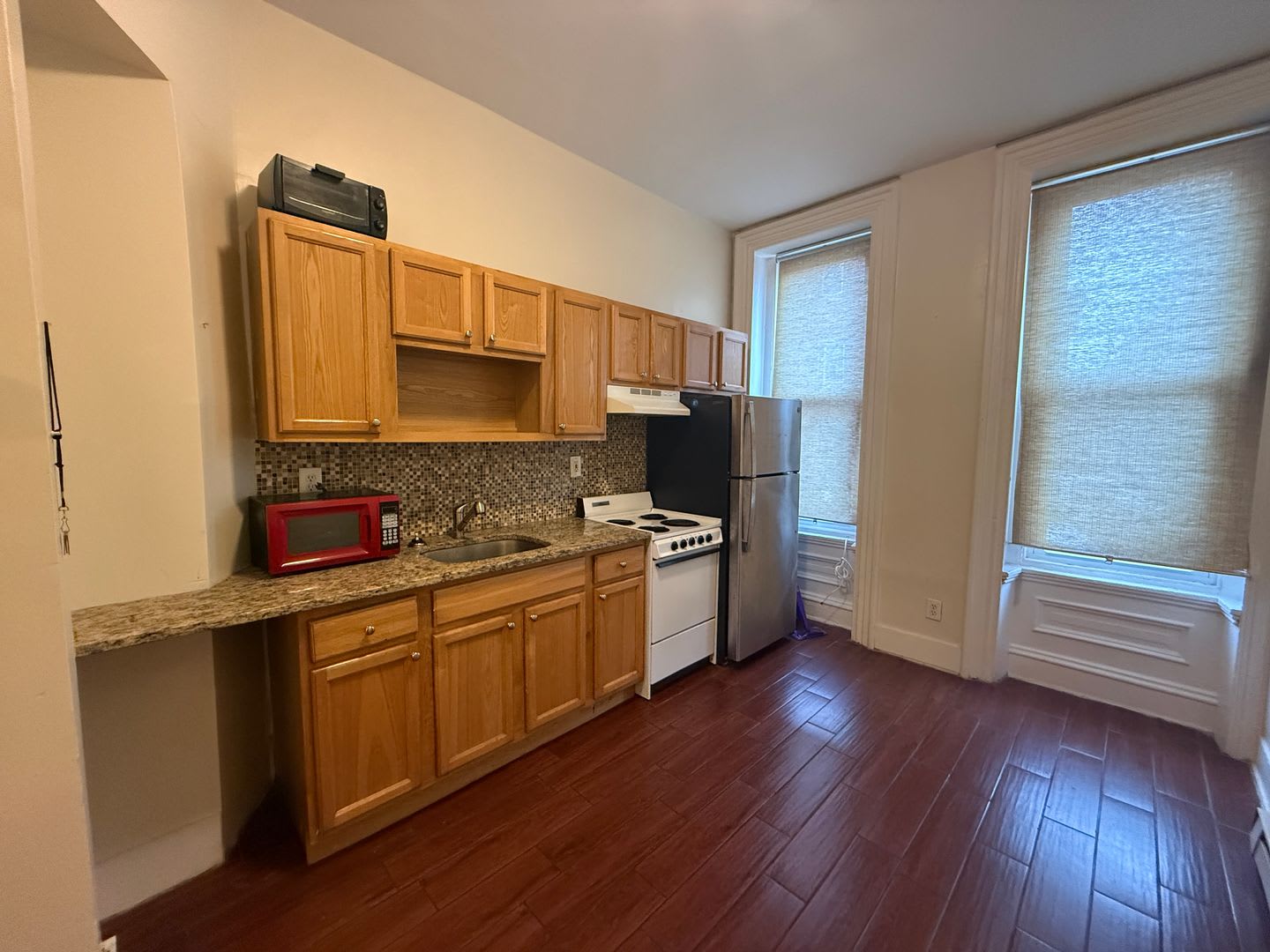 1819 W Oxford St – photo 1